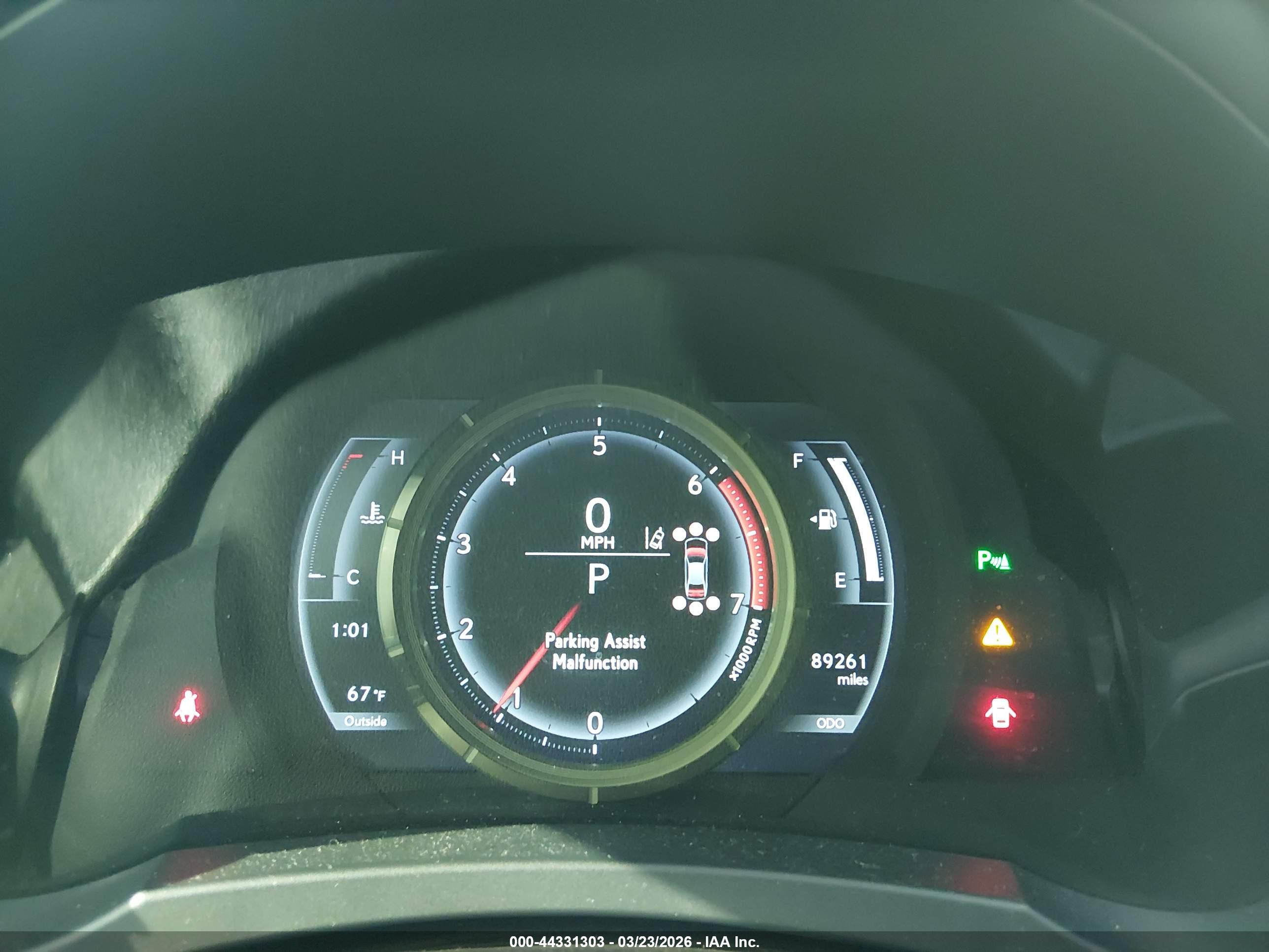 LEXUS IS image 7