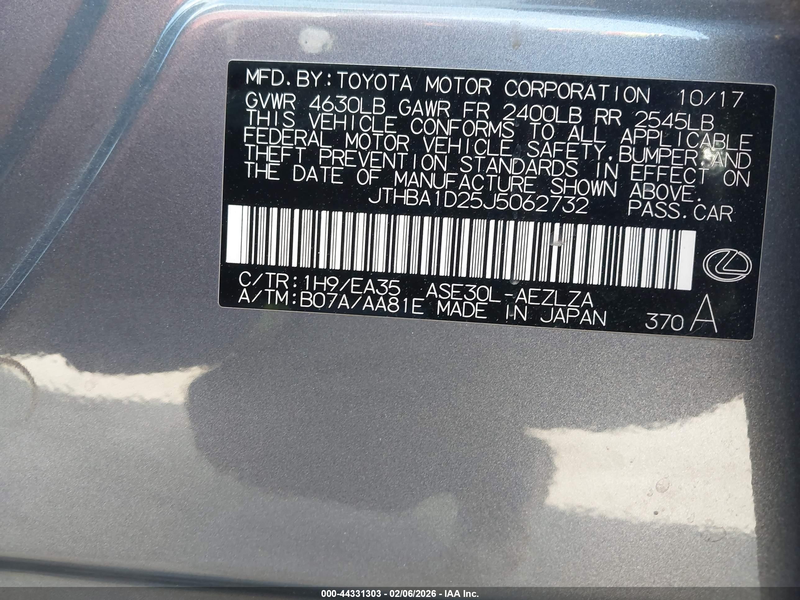 LEXUS IS image 9