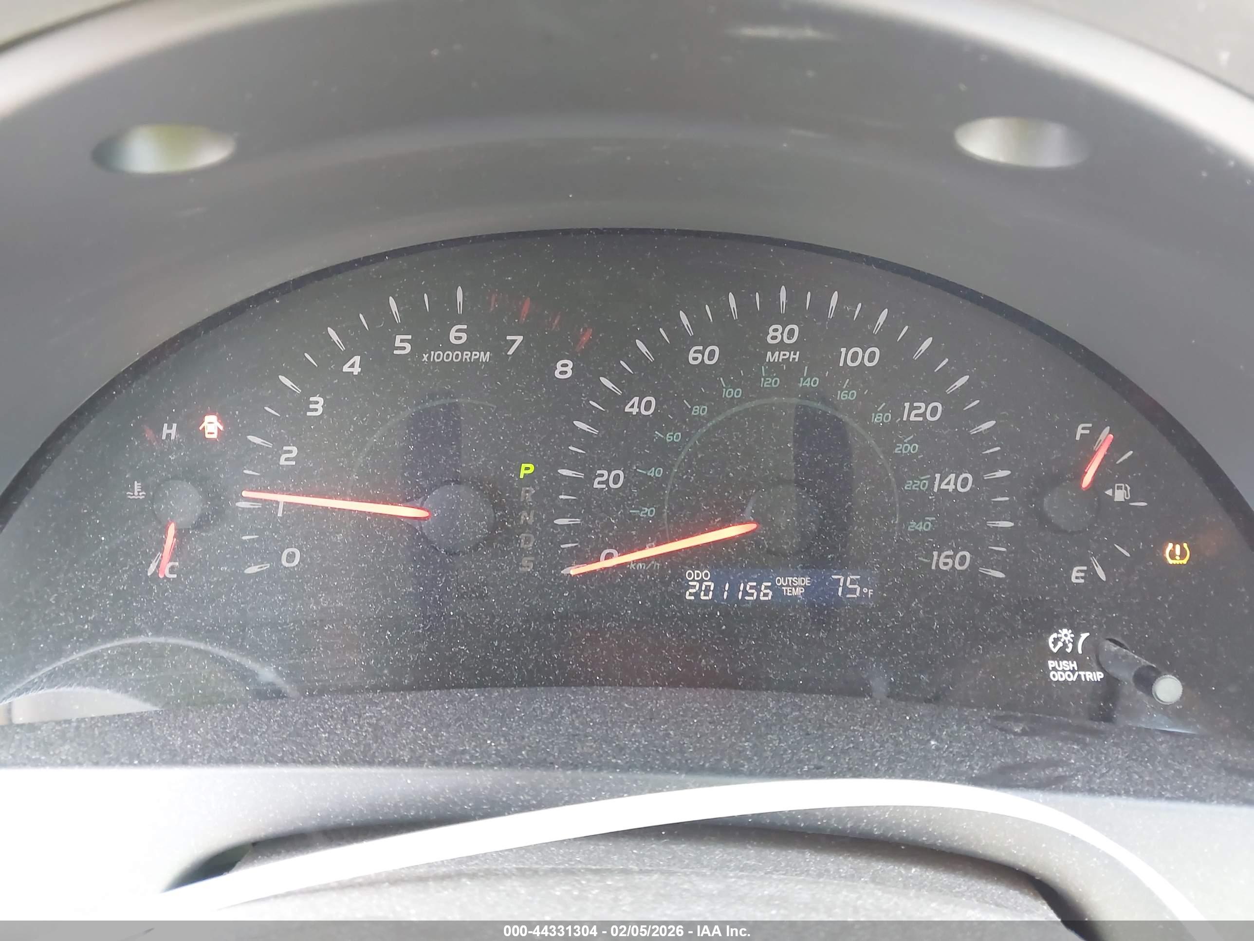 TOYOTA CAMRY image 7