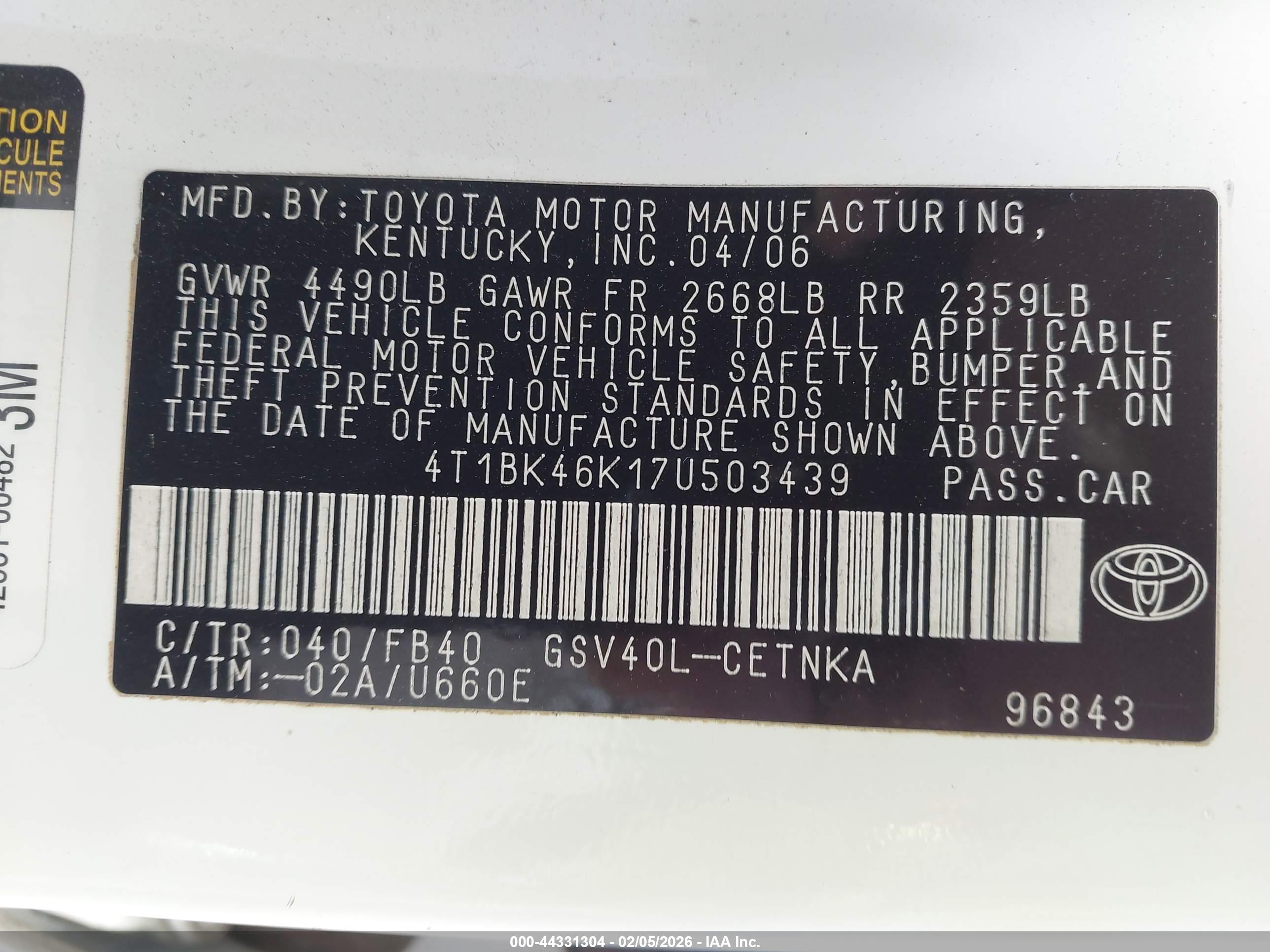 TOYOTA CAMRY image 9