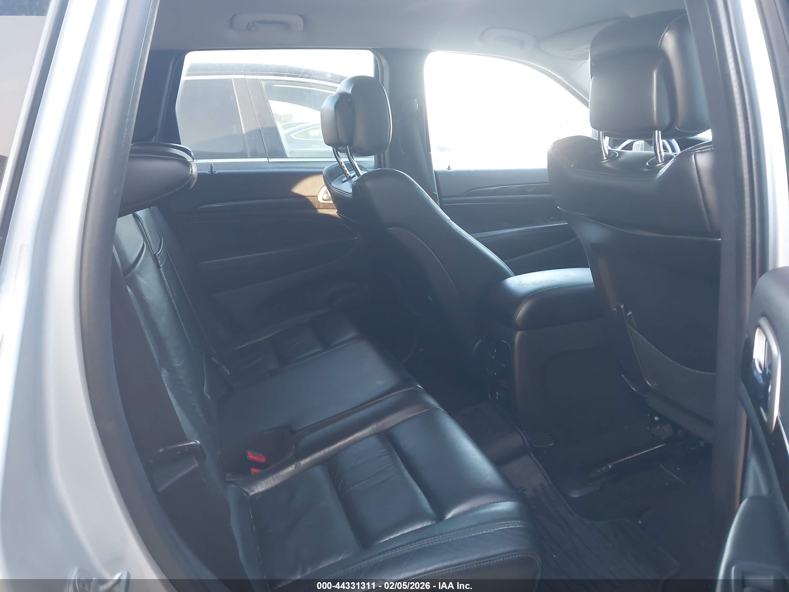 JEEP GRAND image 8