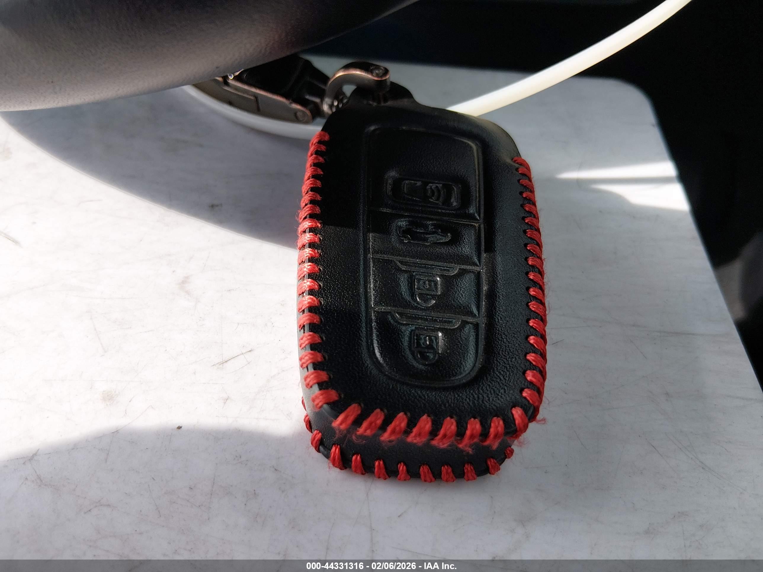 TOYOTA PRIUS image 11