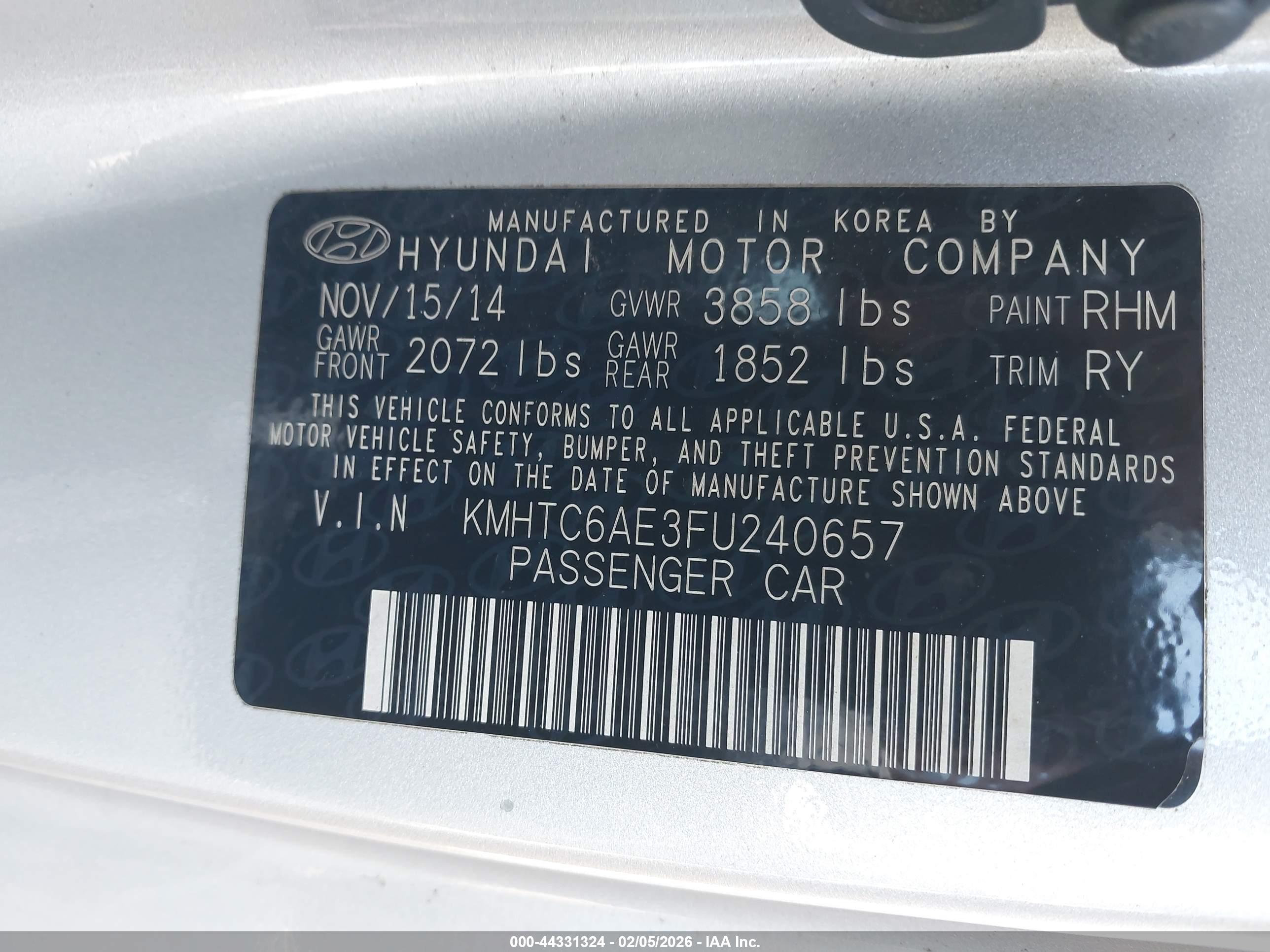 HYUNDAI VELOSTER image 9