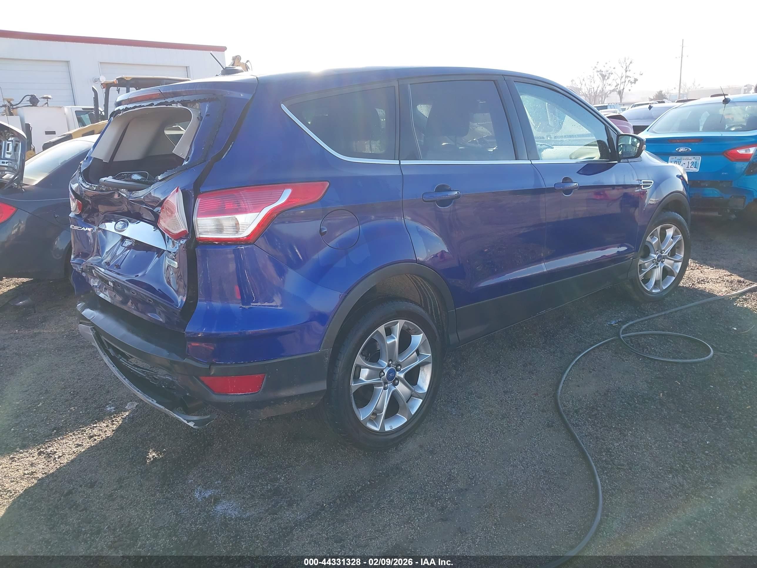 FORD ESCAPE image 4