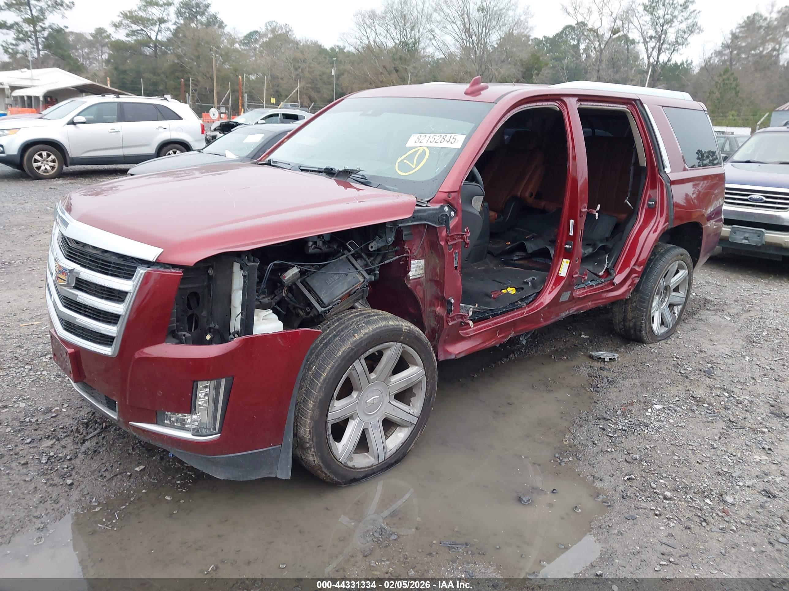 CADILLAC ESCALADE image 2