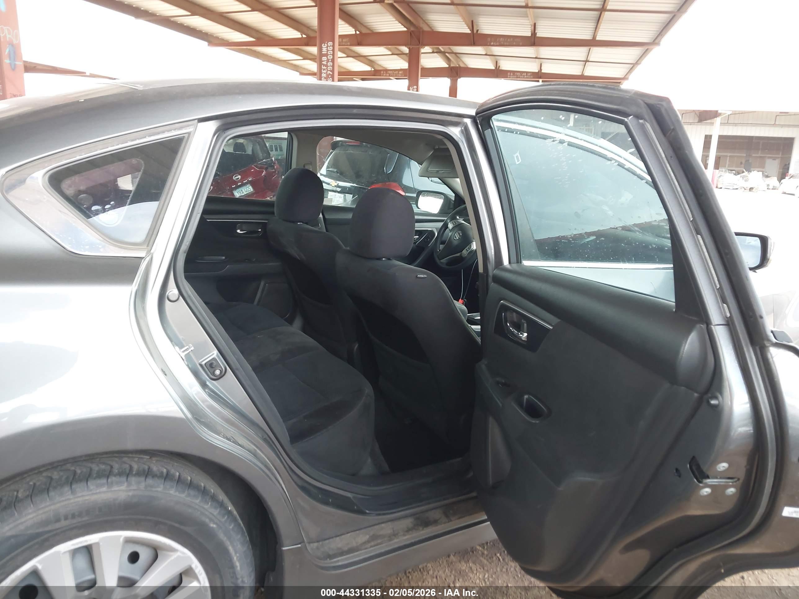 NISSAN ALTIMA image 8