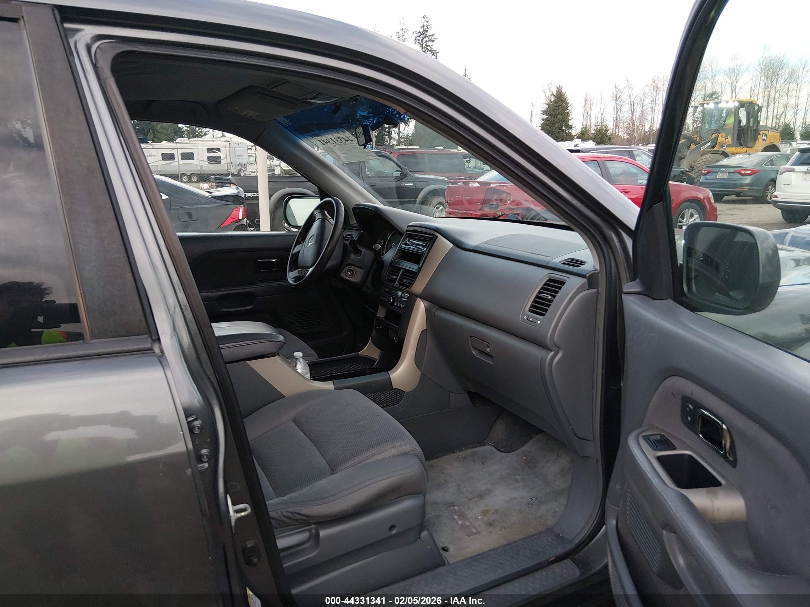HONDA PILOT image 5