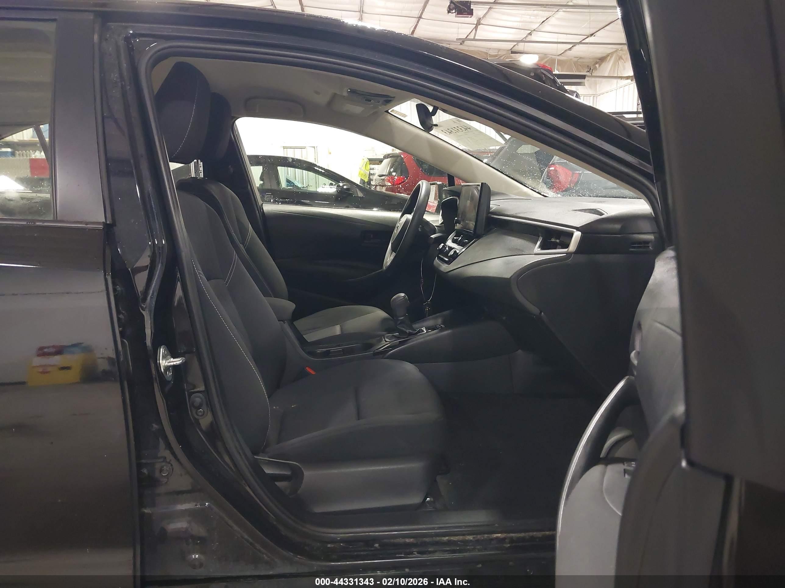TOYOTA COROLLA image 5