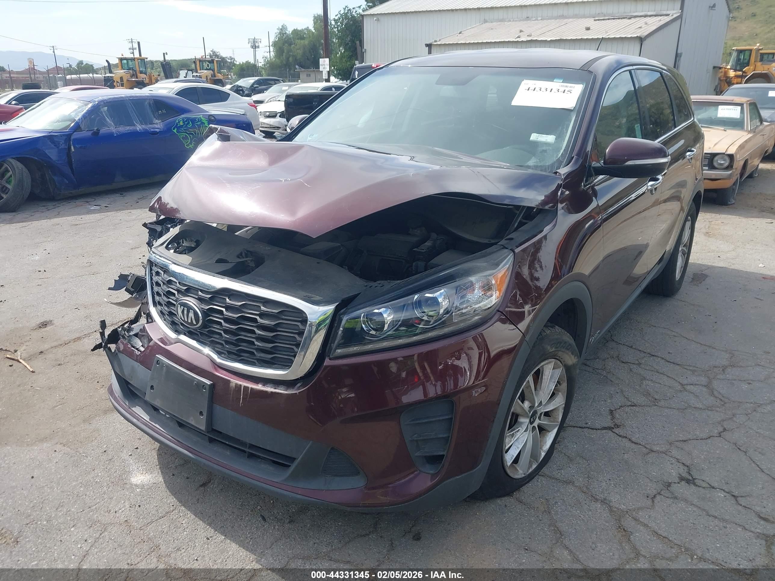 KIA SORENTO image 2