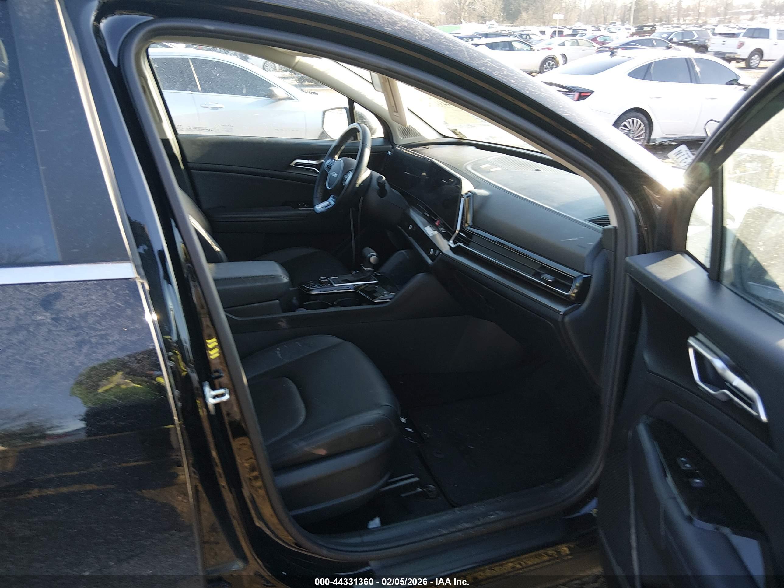 KIA SPORTAGE image 5
