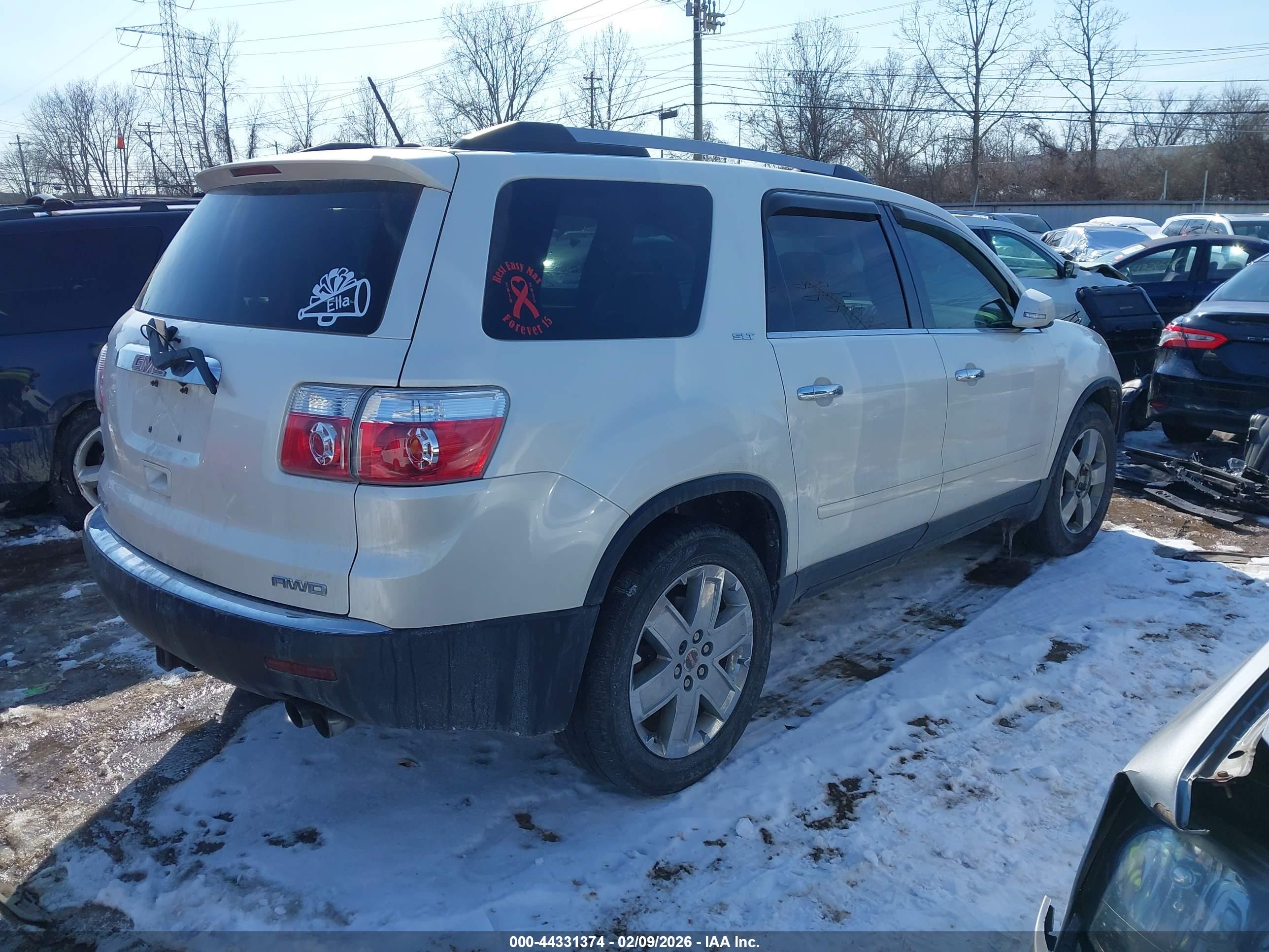 GMC ACADIA image 4