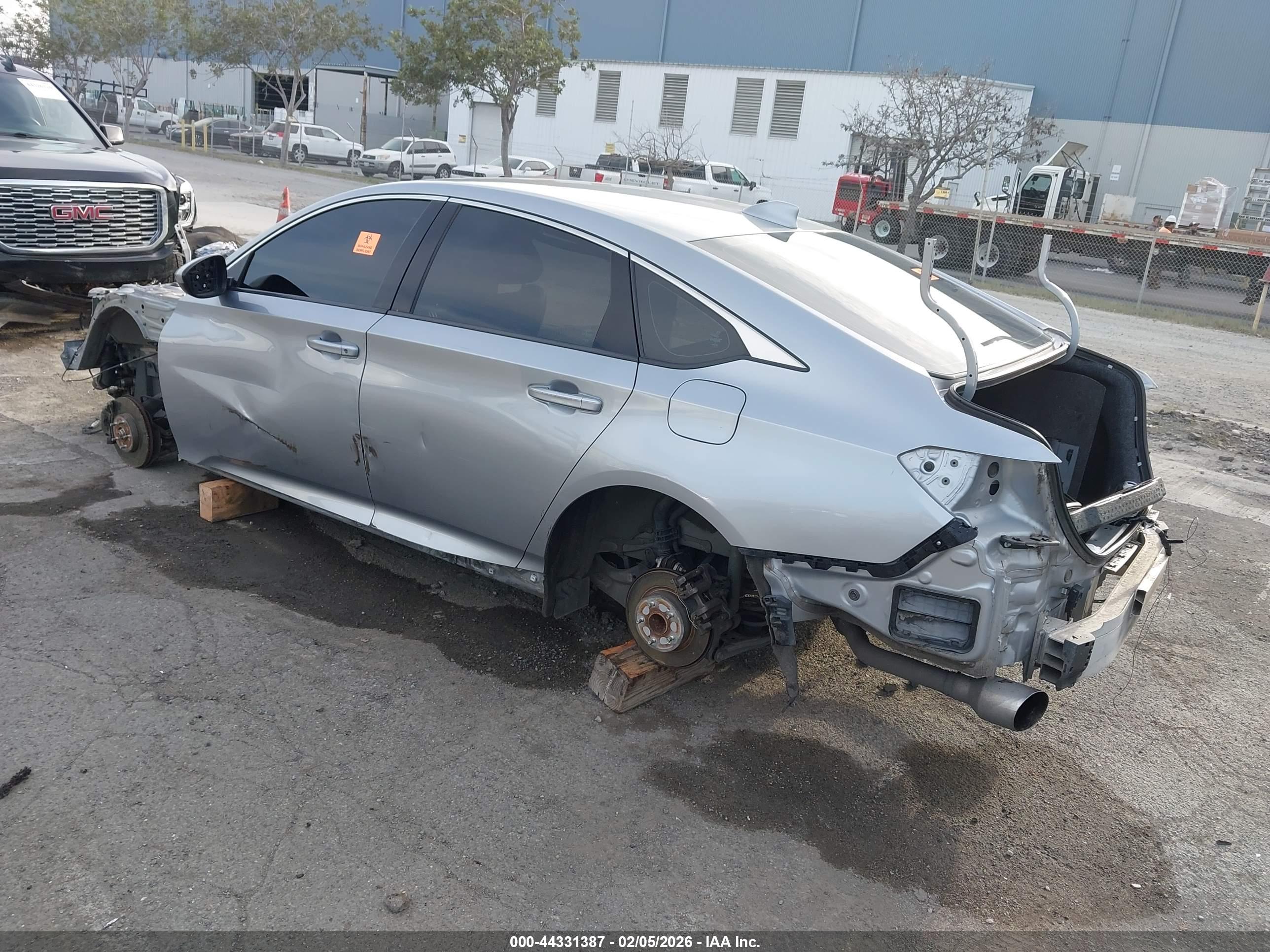 HONDA ACCORD image 3