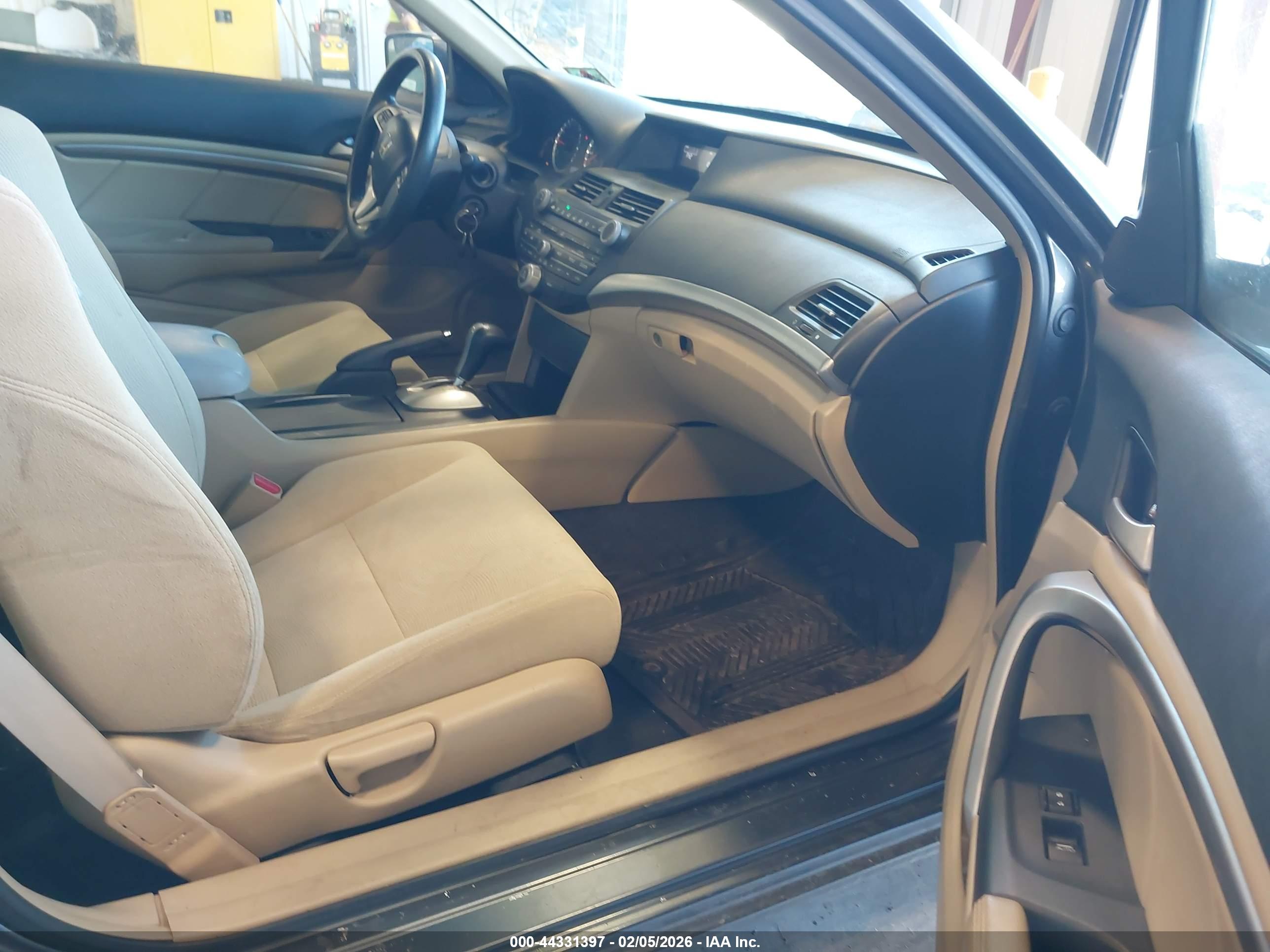 HONDA ACCORD image 5