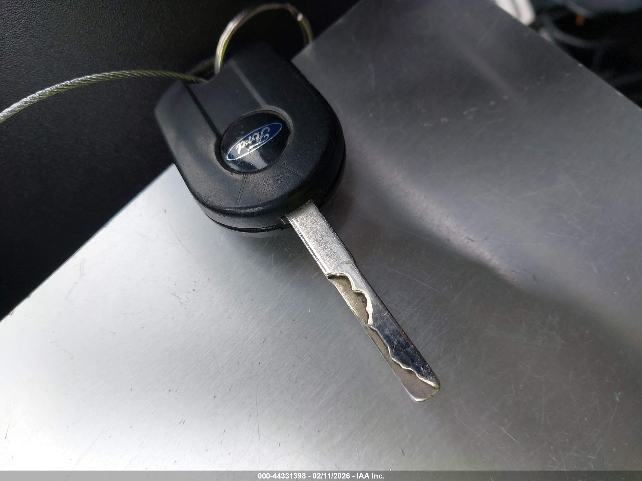 FORD TRANSIT-250 image 11