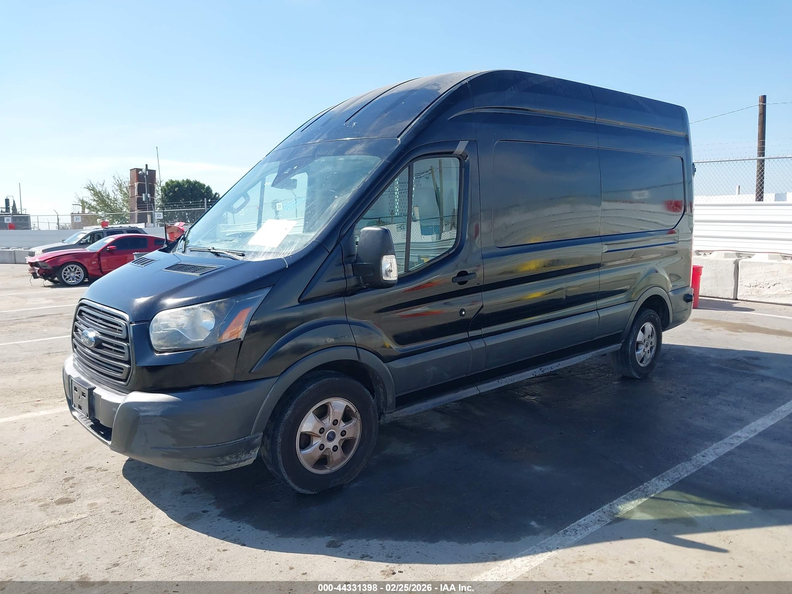 FORD TRANSIT-250 image 2