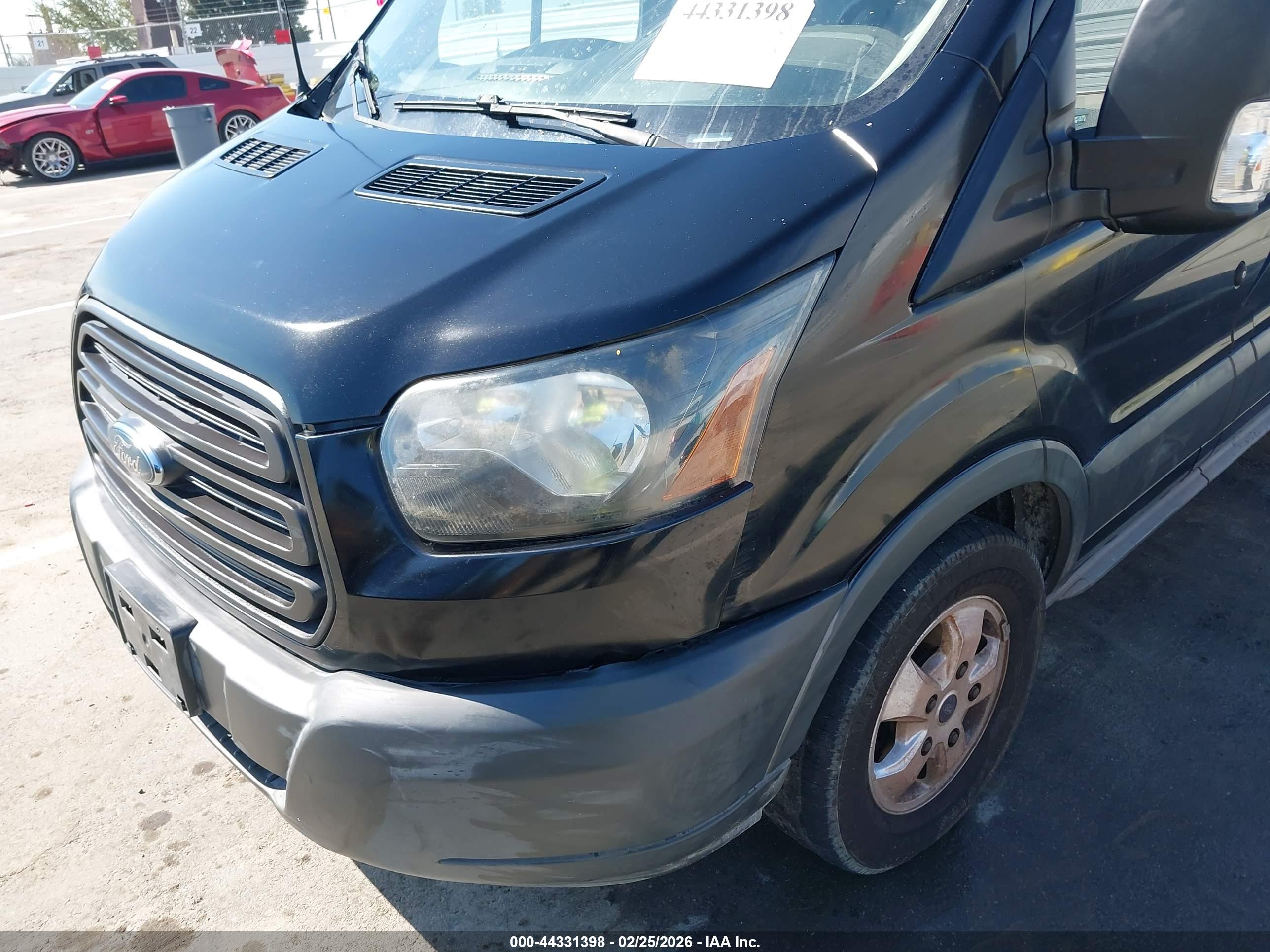 FORD TRANSIT-250 image 6