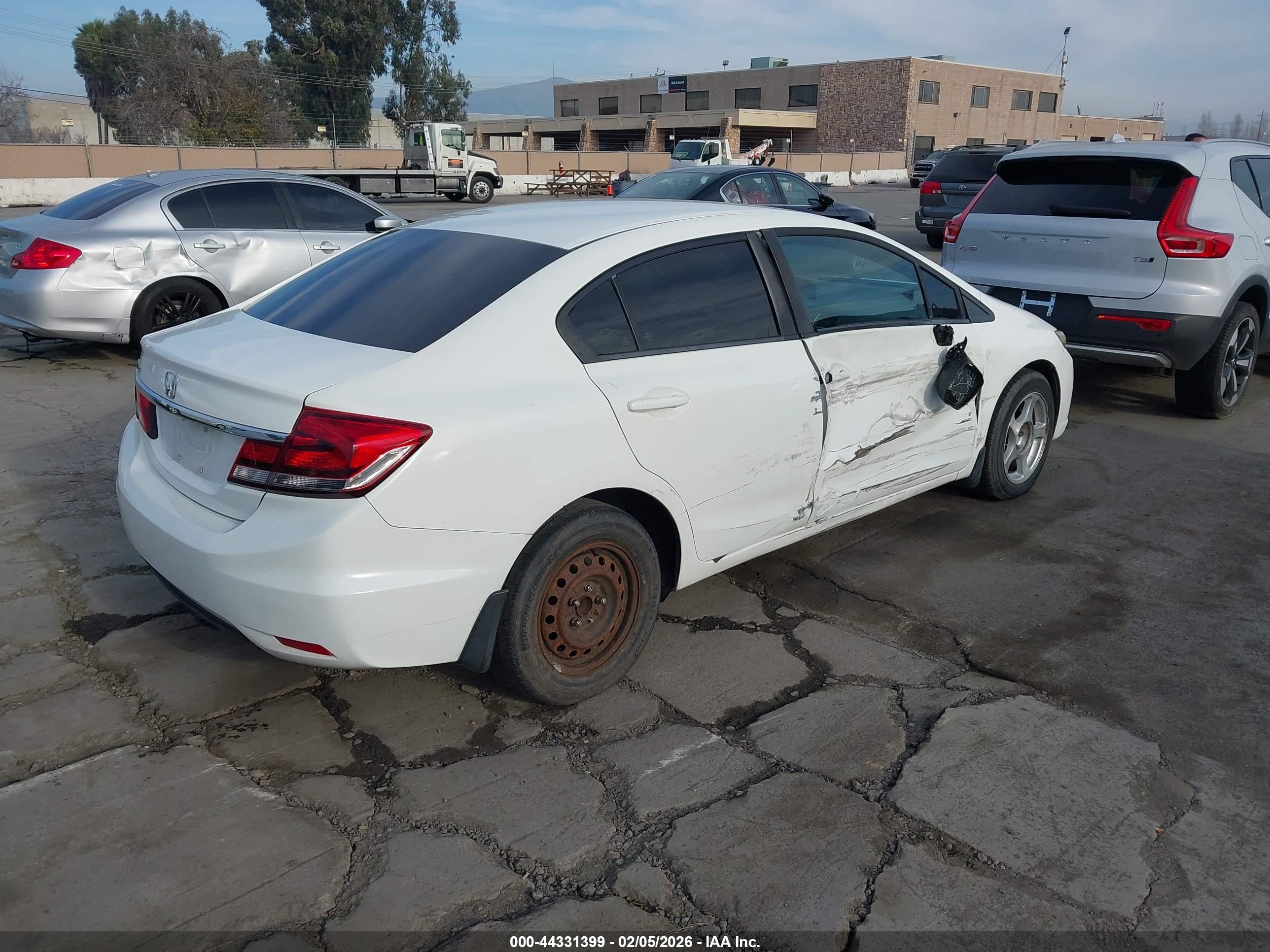 HONDA CIVIC image 4