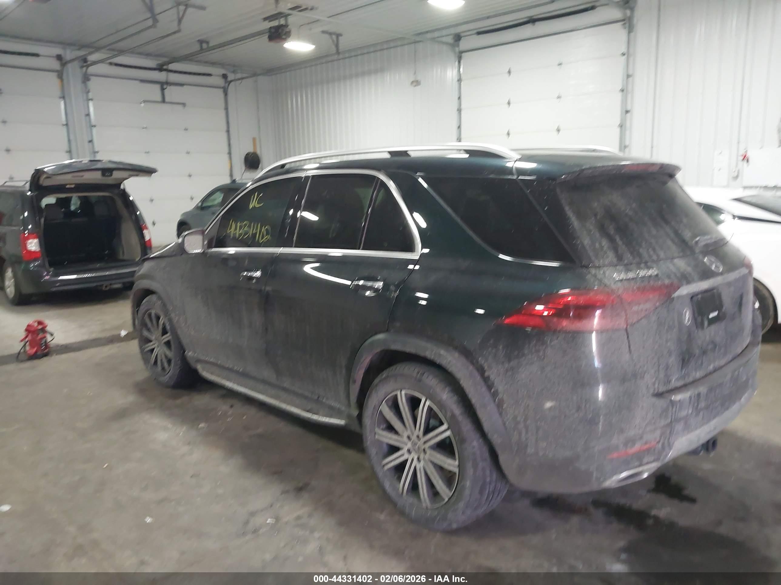 MERCEDES-BENZ GLE image 3