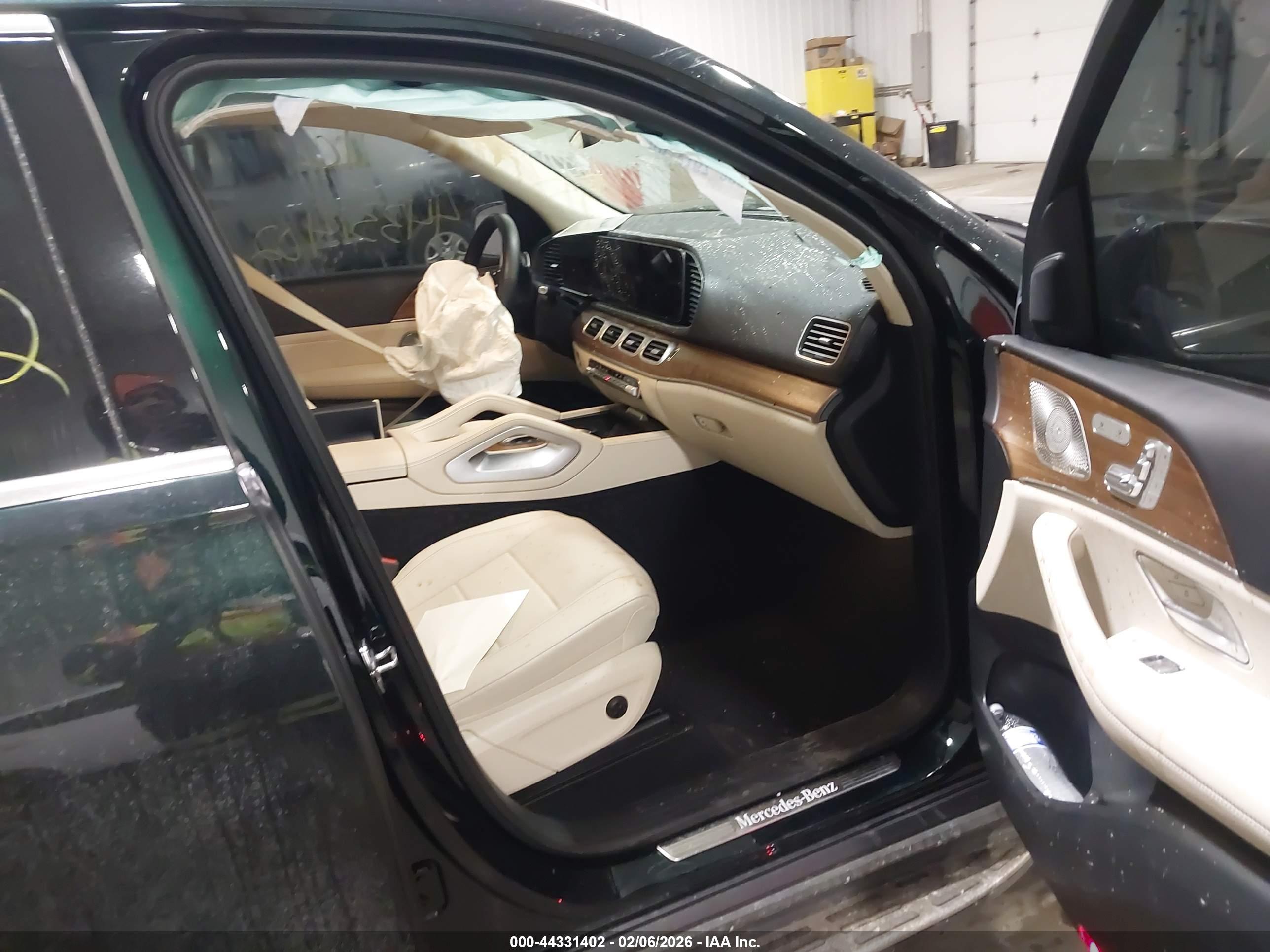 MERCEDES-BENZ GLE image 5