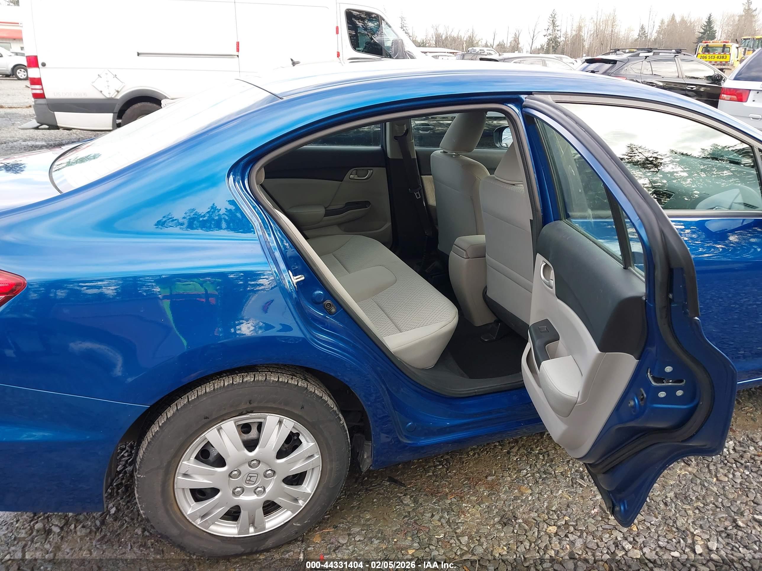 HONDA CIVIC image 8