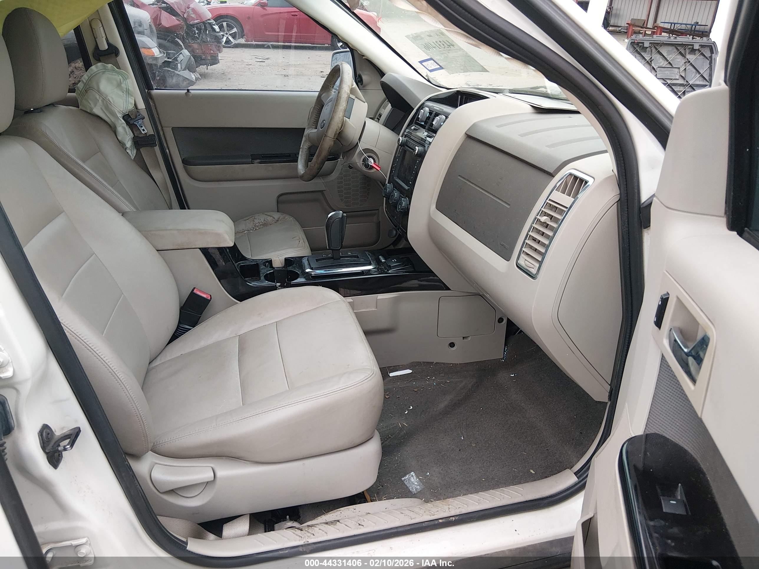 FORD ESCAPE image 5