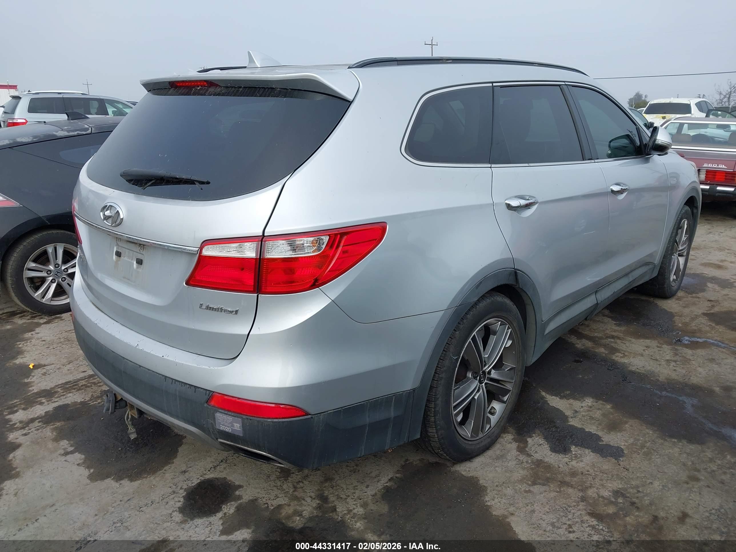 HYUNDAI SANTA image 4