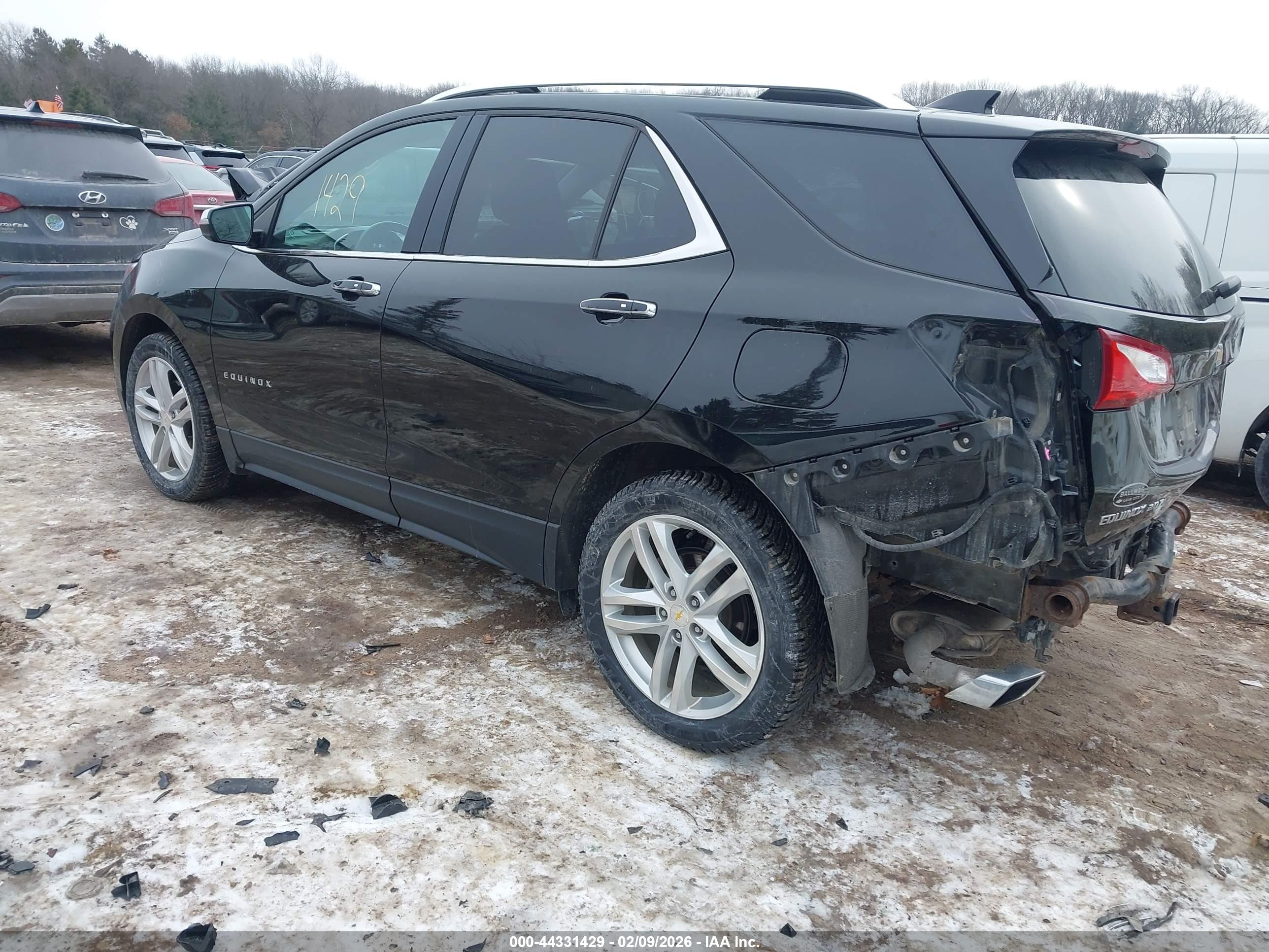 CHEVROLET EQUINOX image 3