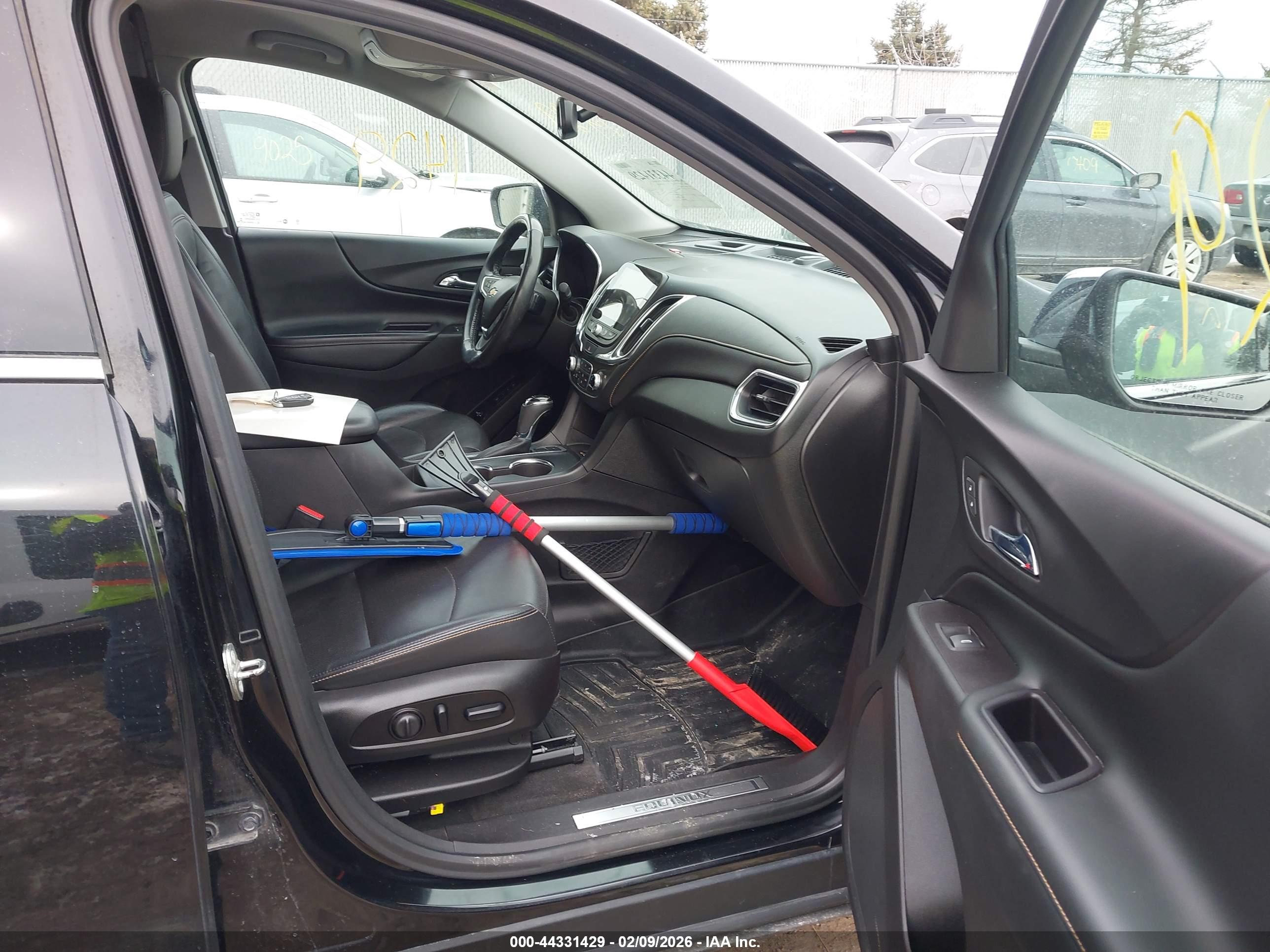 CHEVROLET EQUINOX image 5