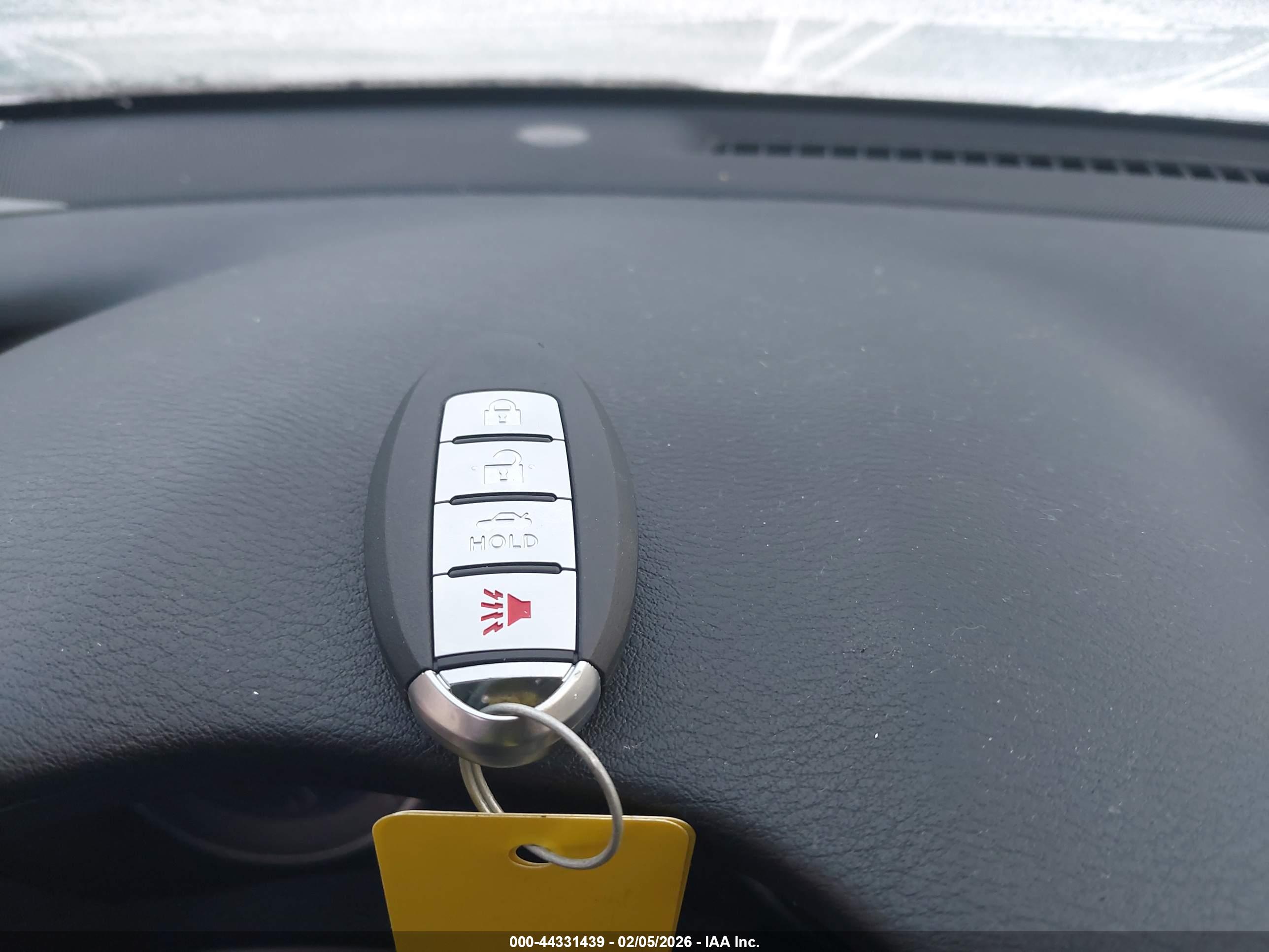 INFINITI Q50 image 11