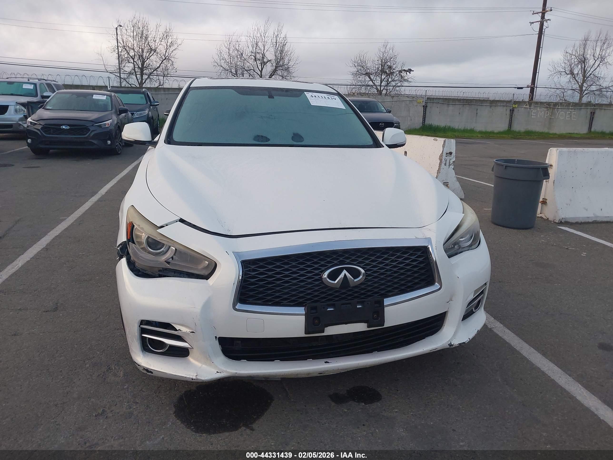 INFINITI Q50 image 6