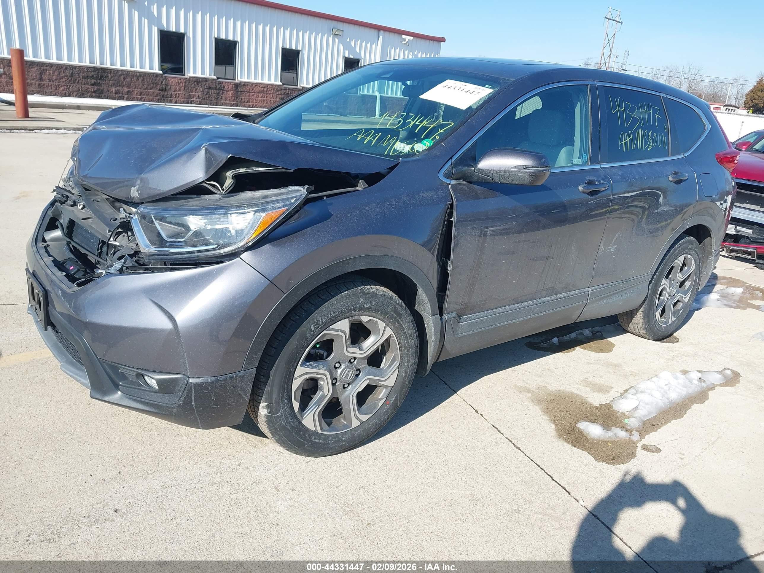 HONDA CR-V image 2