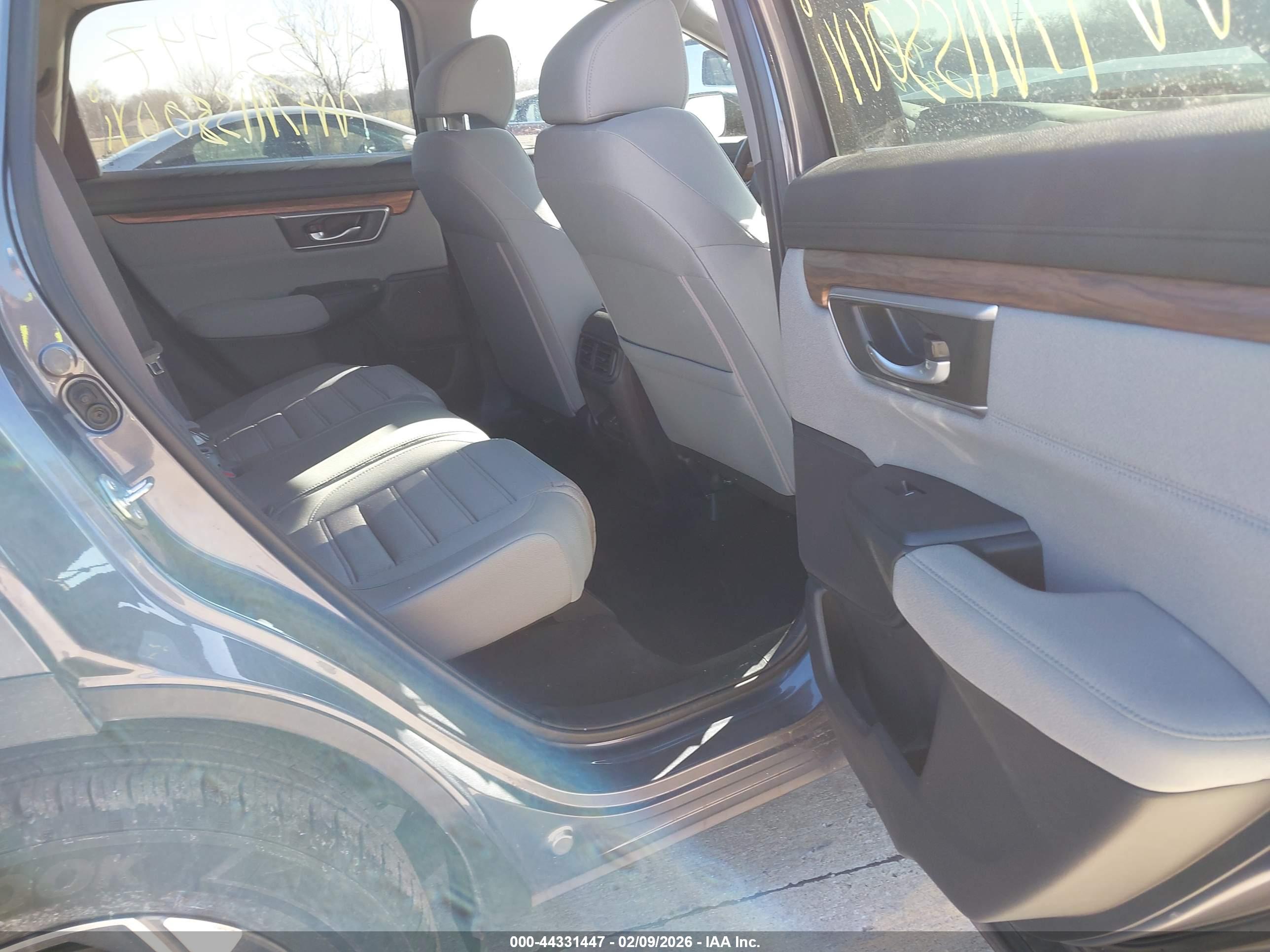 HONDA CR-V image 8