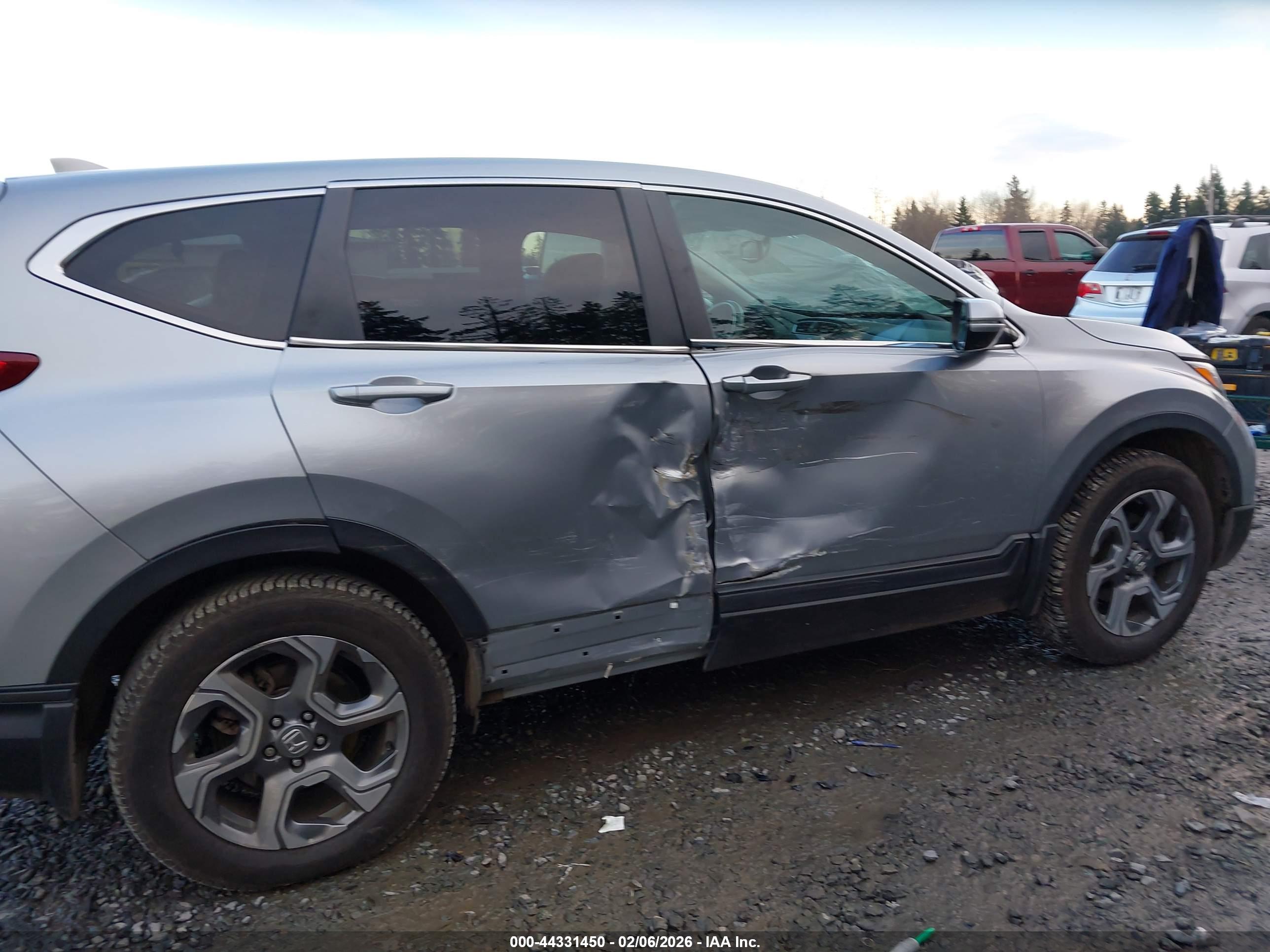 HONDA CR-V image 6
