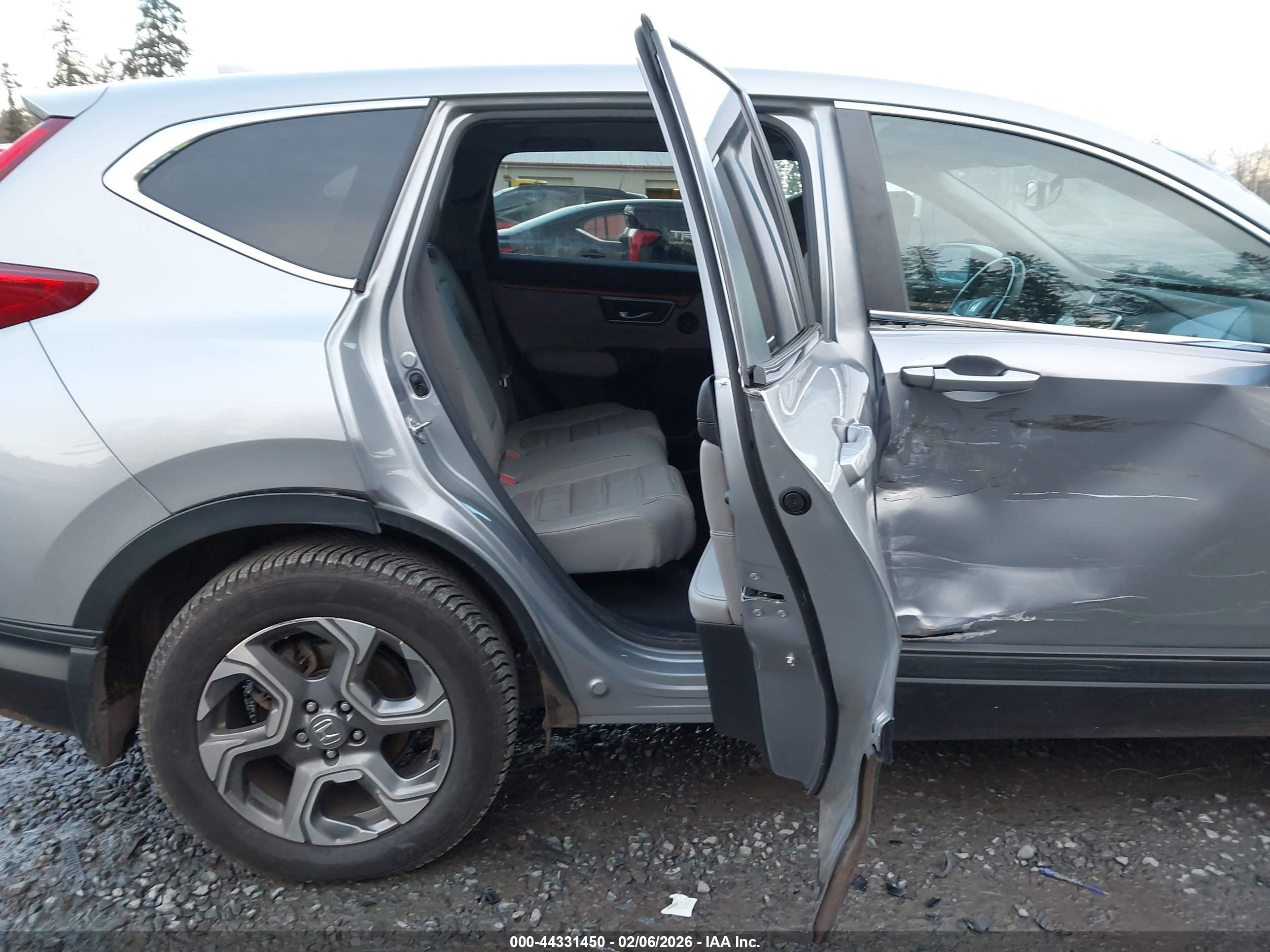 HONDA CR-V image 8