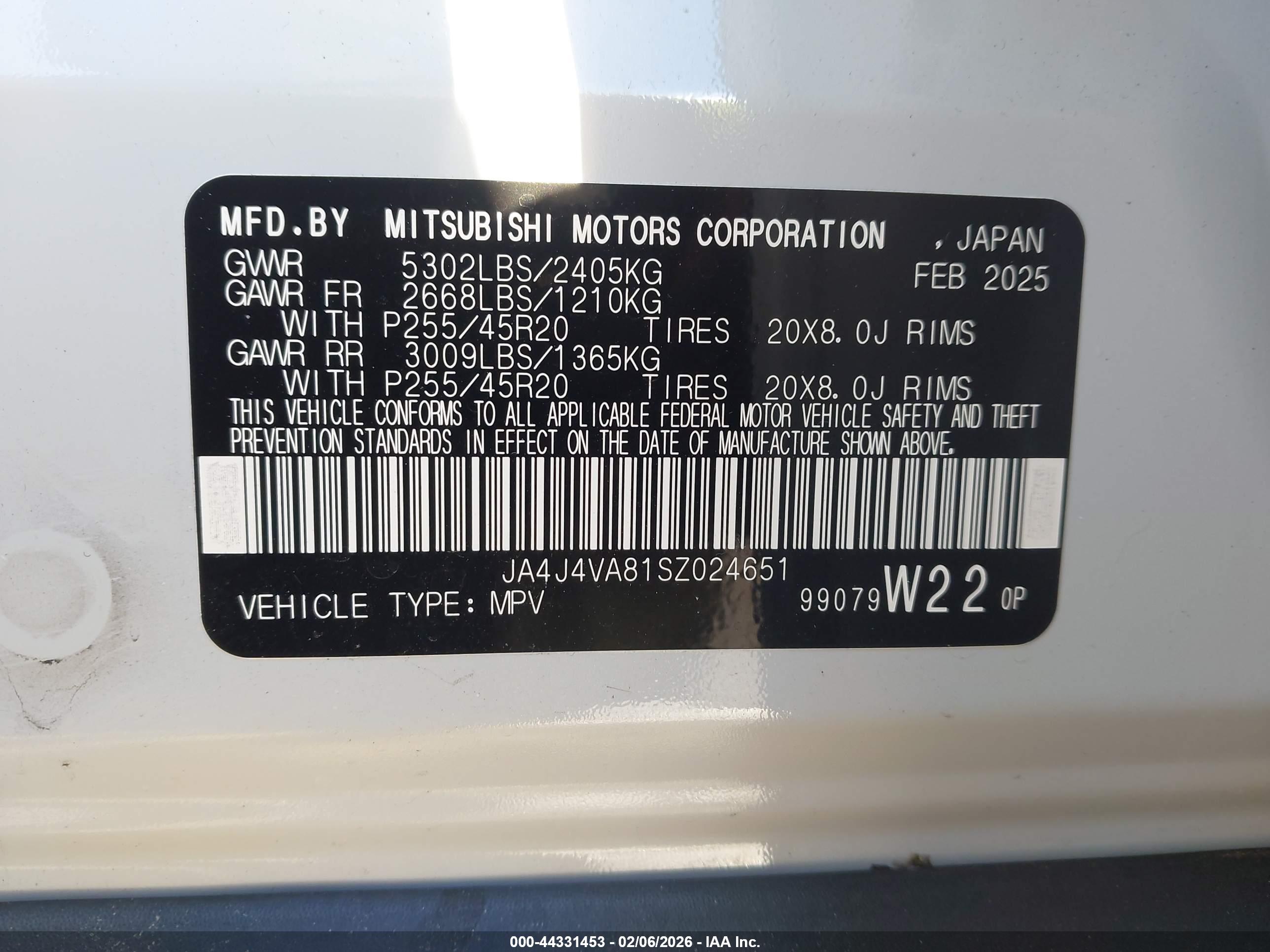 MITSUBISHI OUTLANDER image 9