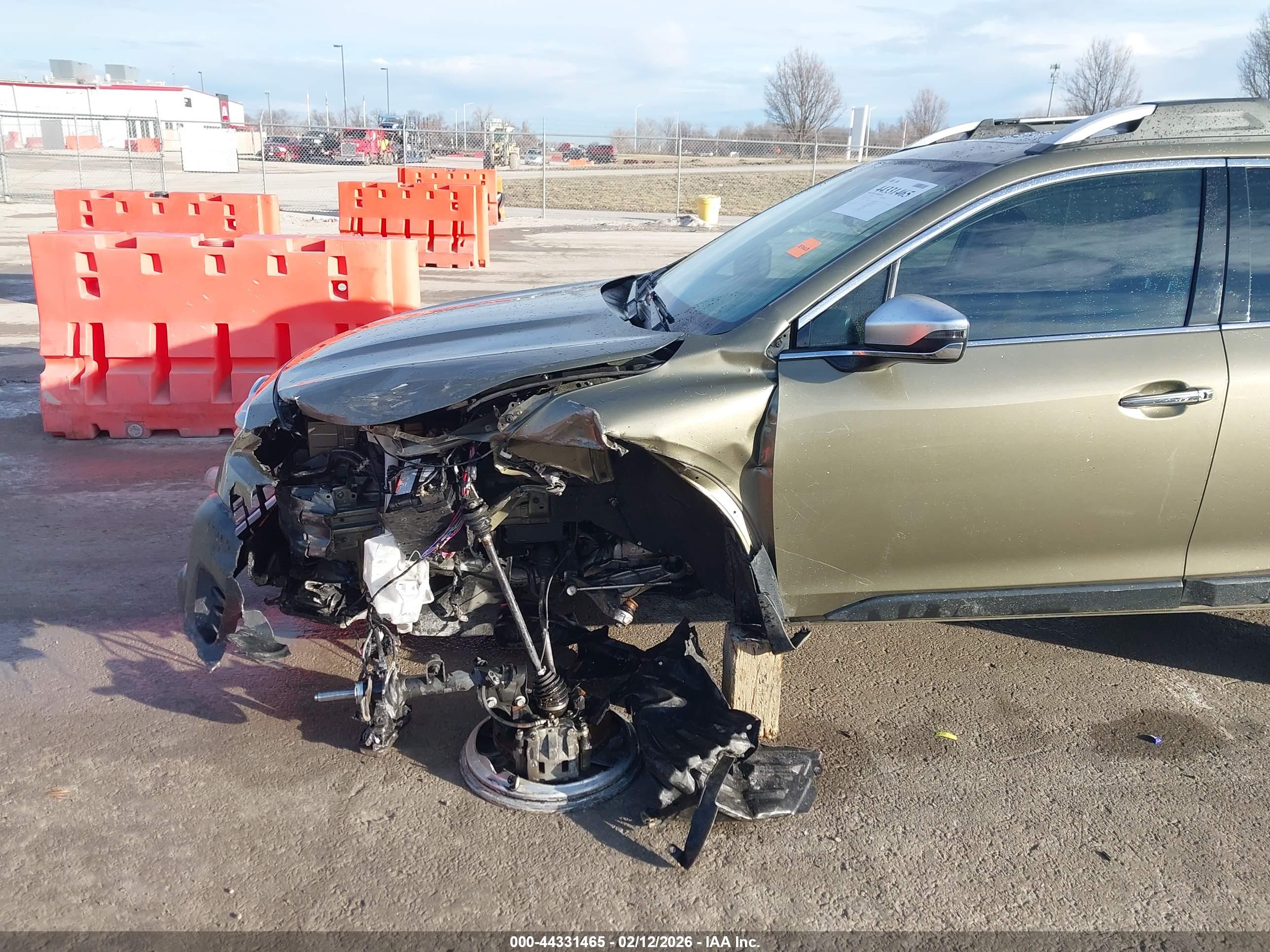 SUBARU OUTBACK image 6