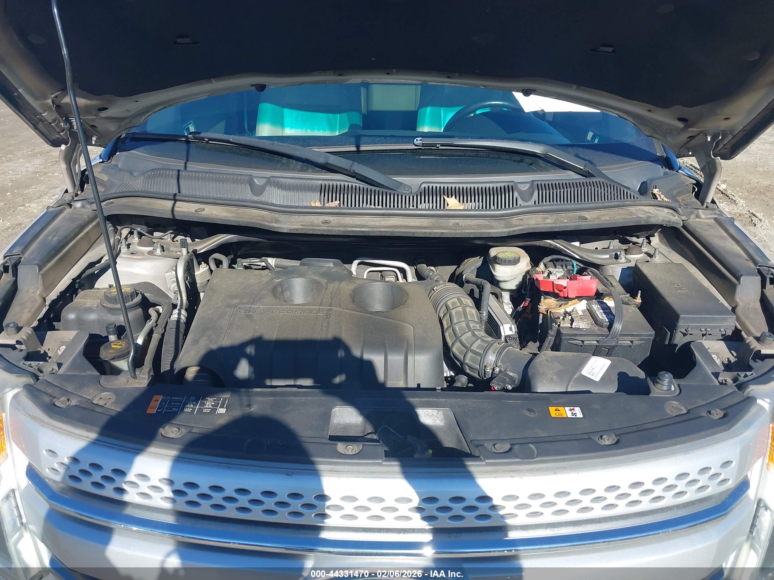 FORD EXPLORER image 10