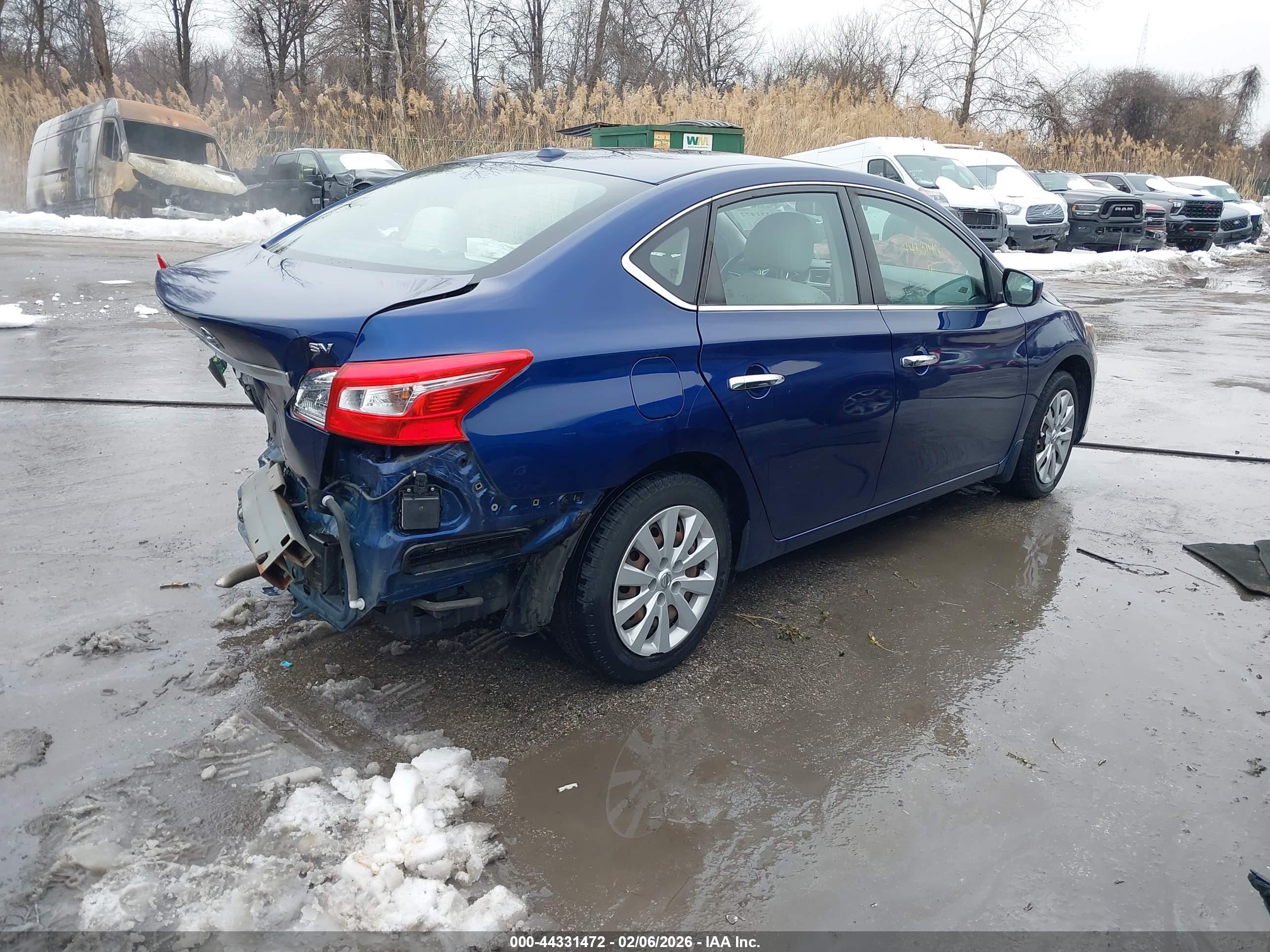 NISSAN SENTRA image 4