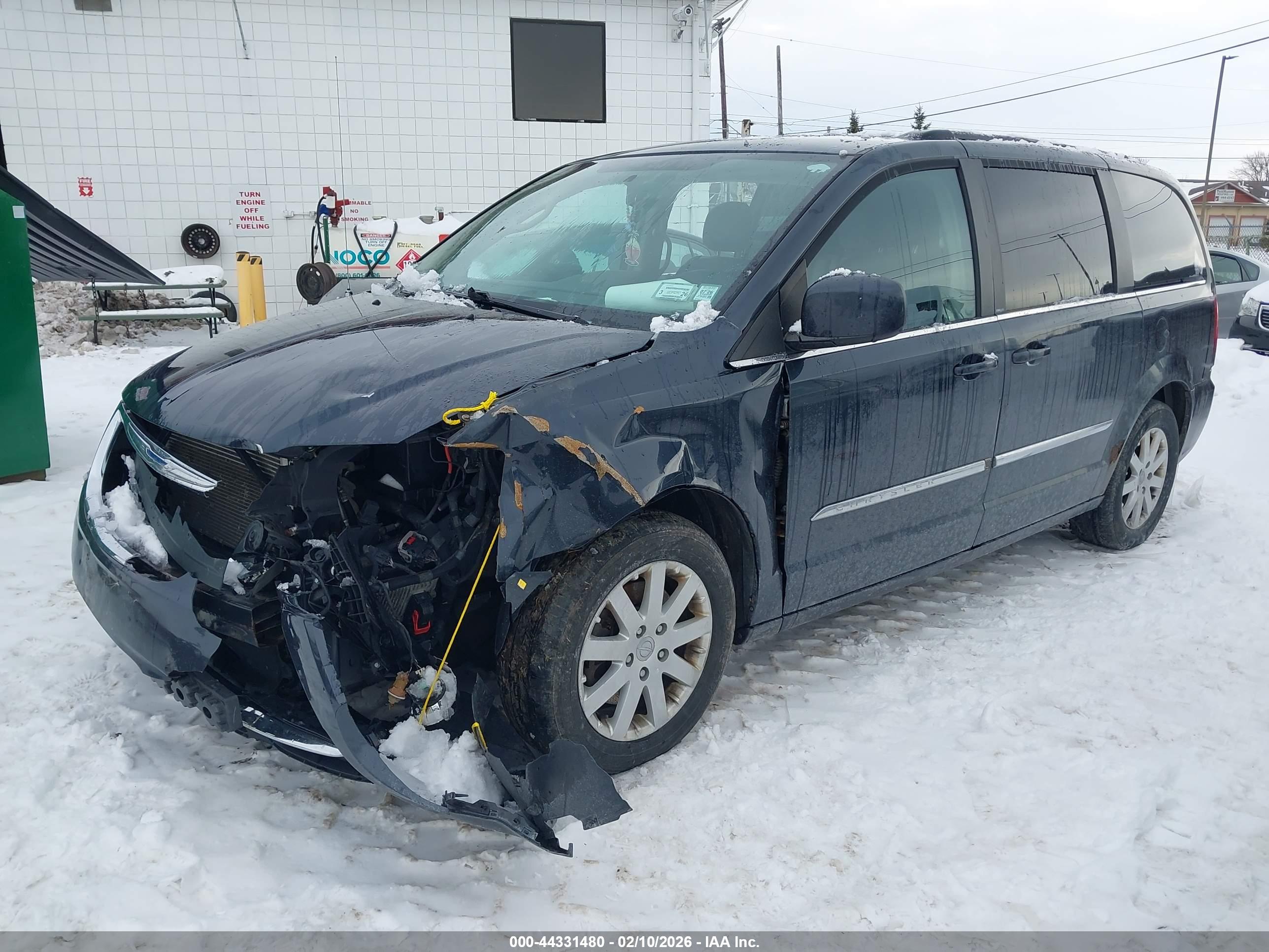 CHRYSLER TOWN image 2