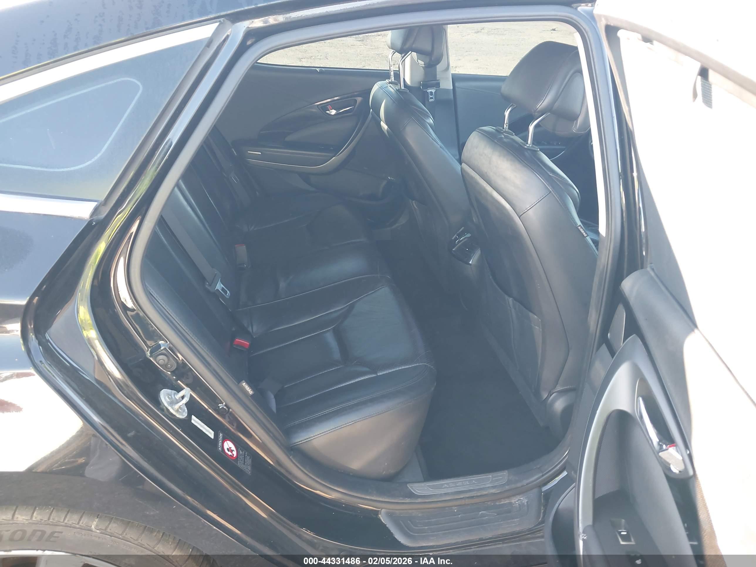 HYUNDAI AZERA image 8
