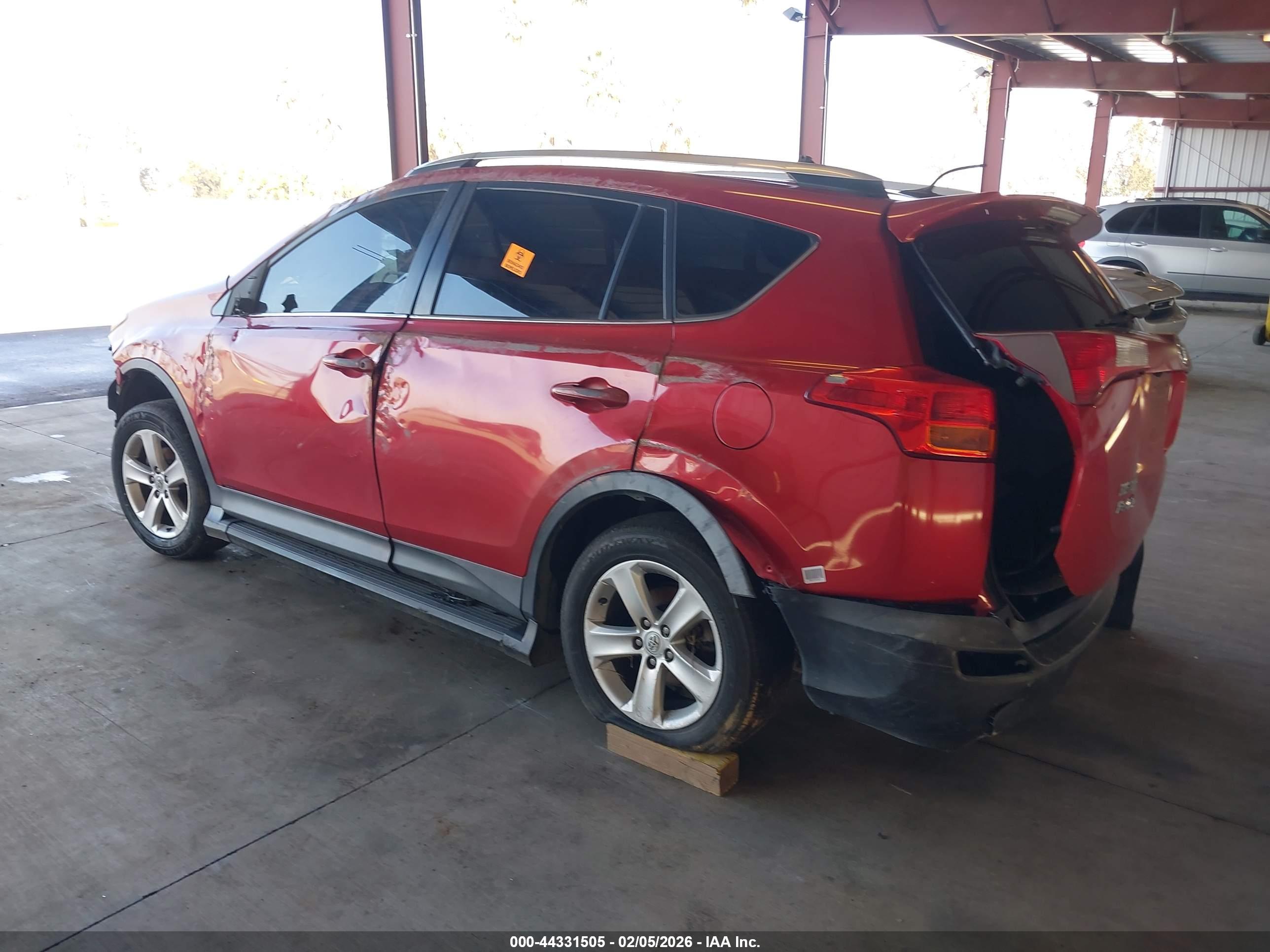 TOYOTA RAV4 image 3