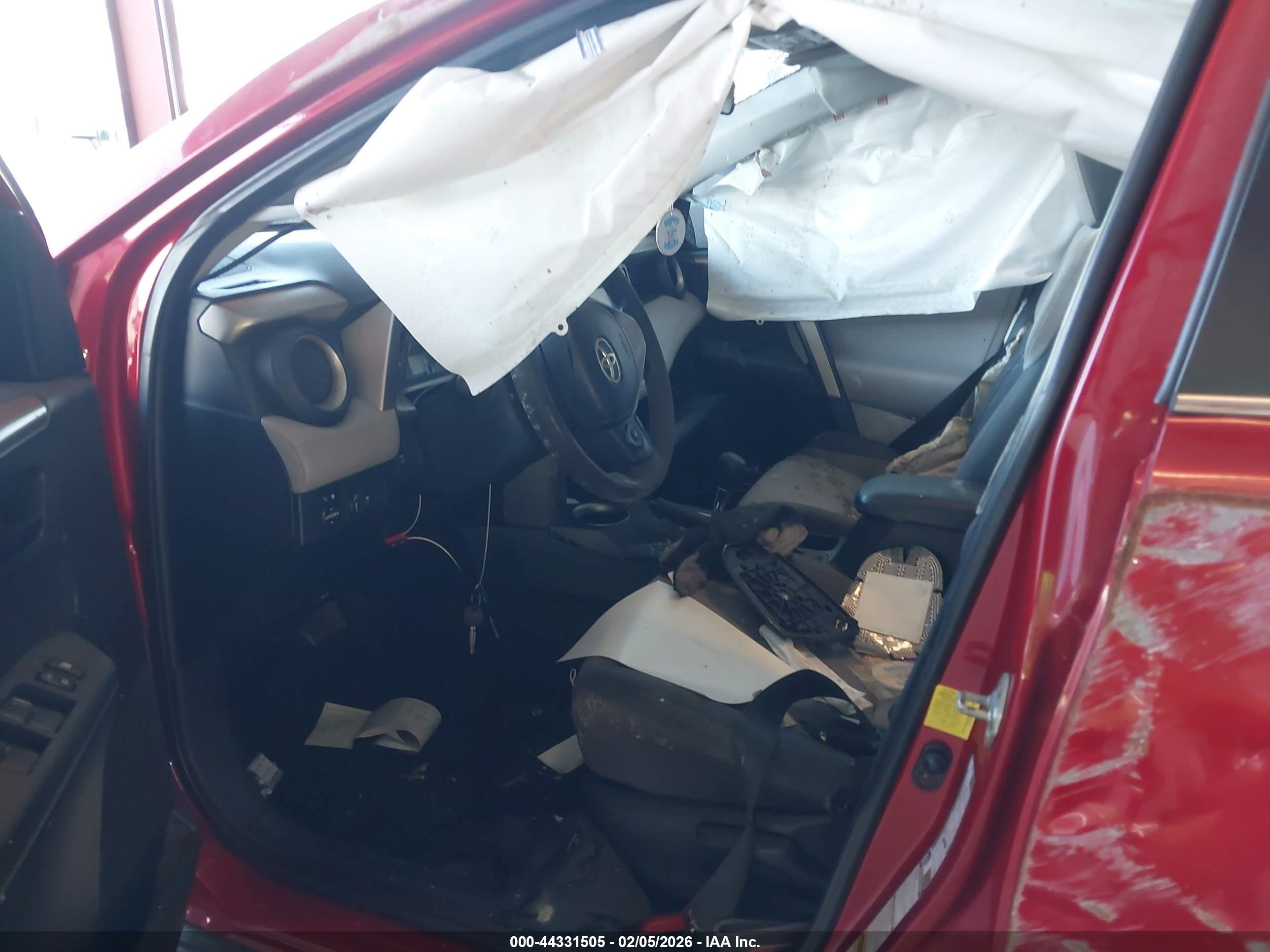 TOYOTA RAV4 image 5