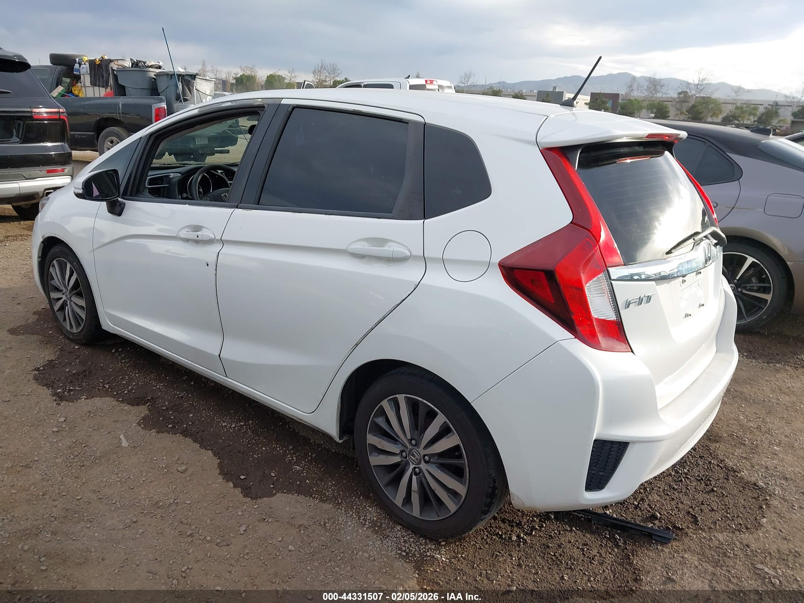 HONDA FIT image 3