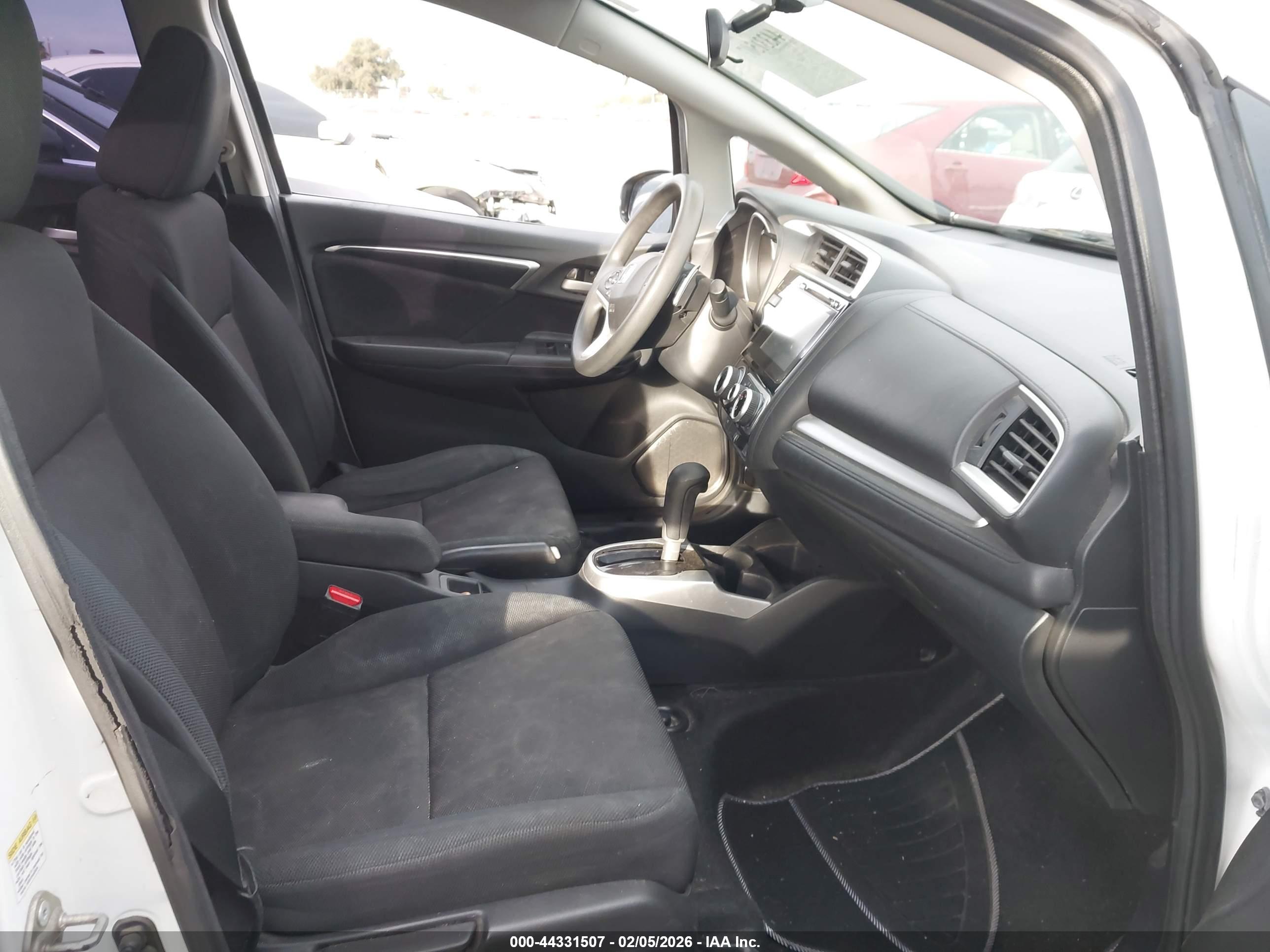 HONDA FIT image 5