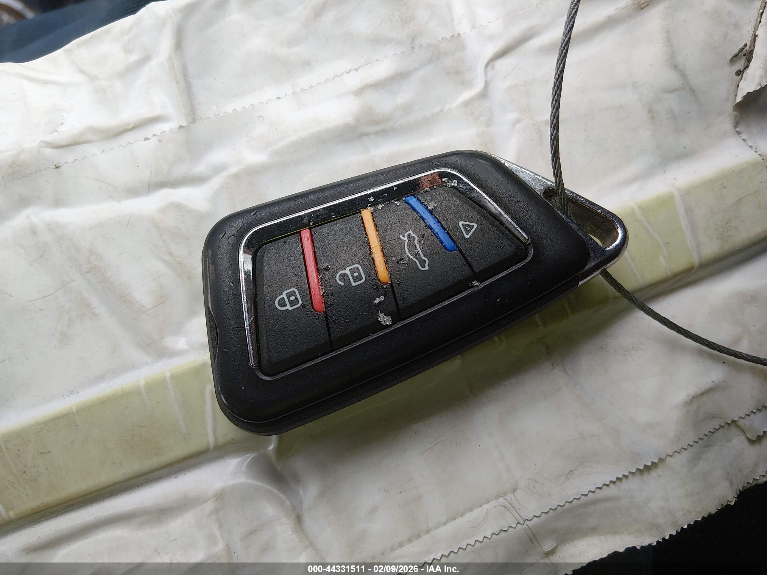 FORD TAURUS image 11