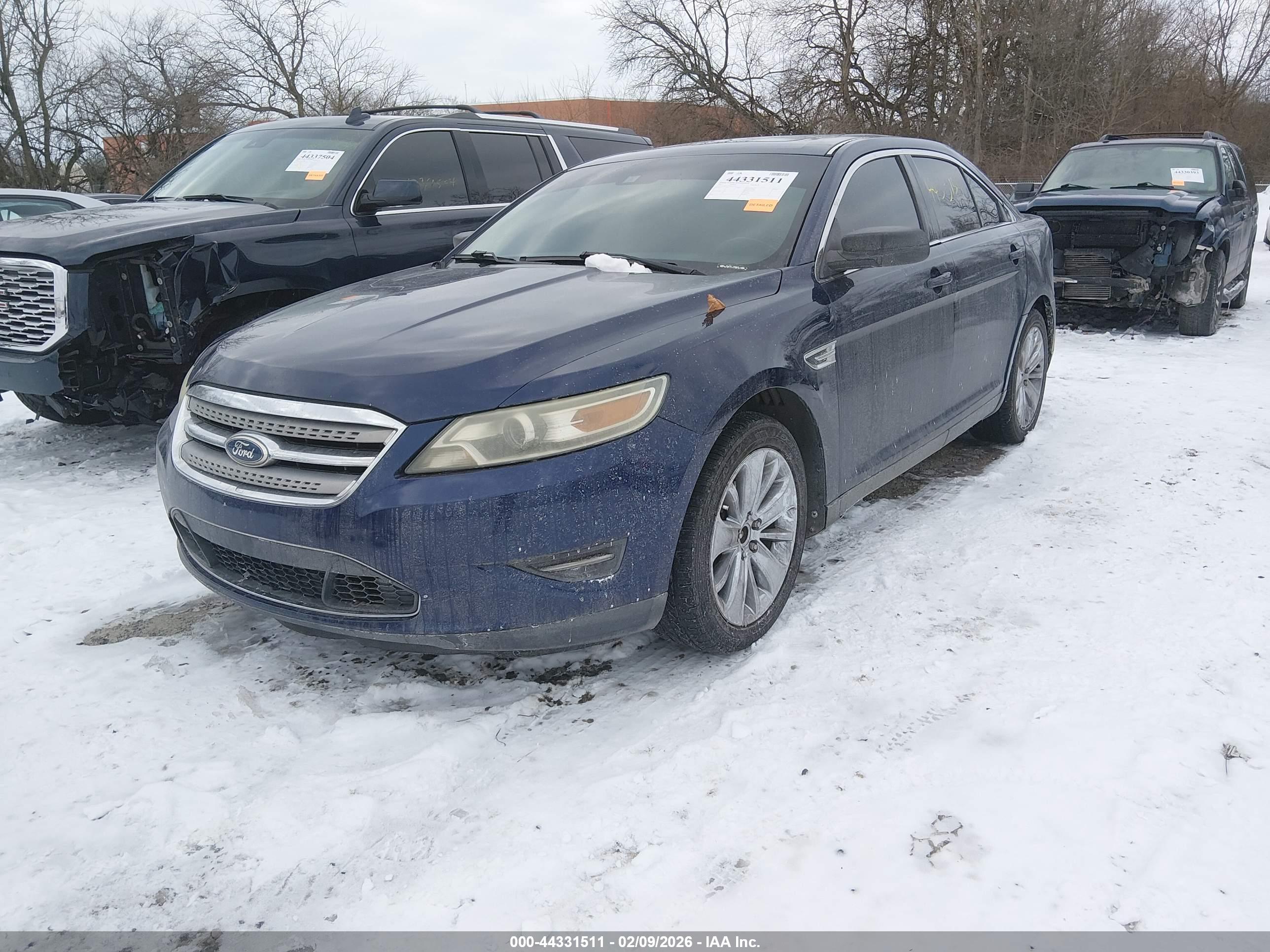 FORD TAURUS image 2