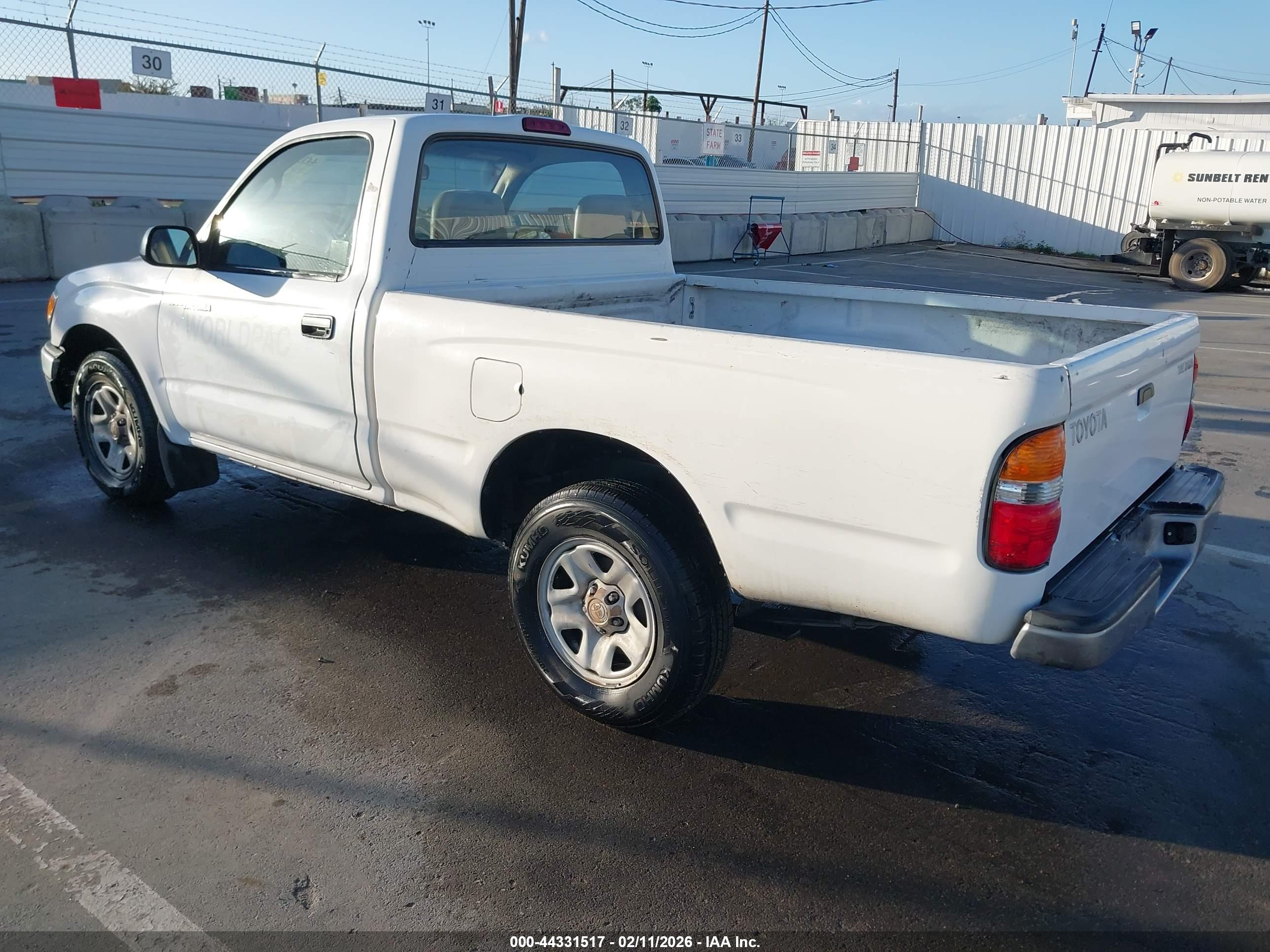 TOYOTA TACOMA image 3