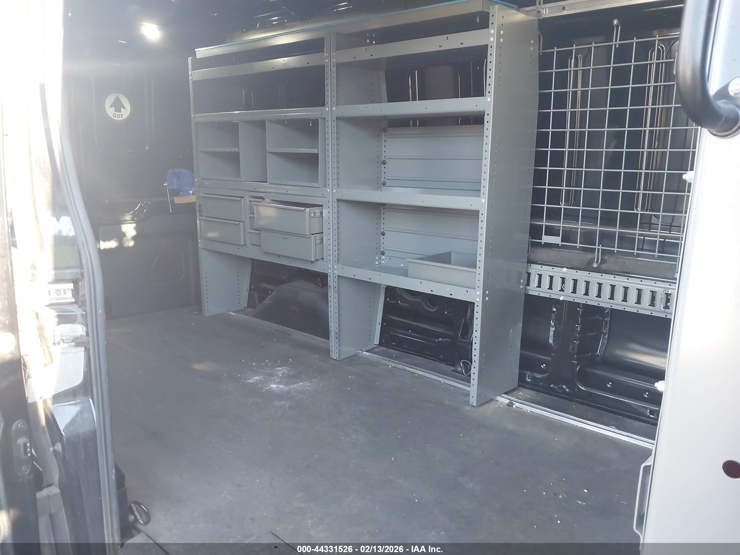 FORD TRANSIT-250 image 8