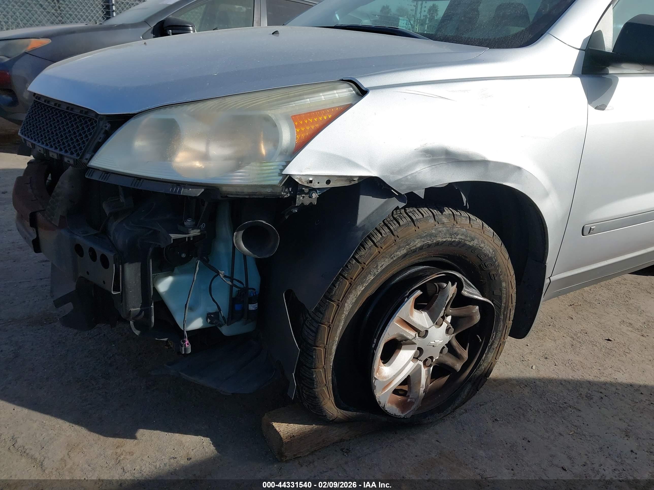 CHEVROLET TRAVERSE image 6
