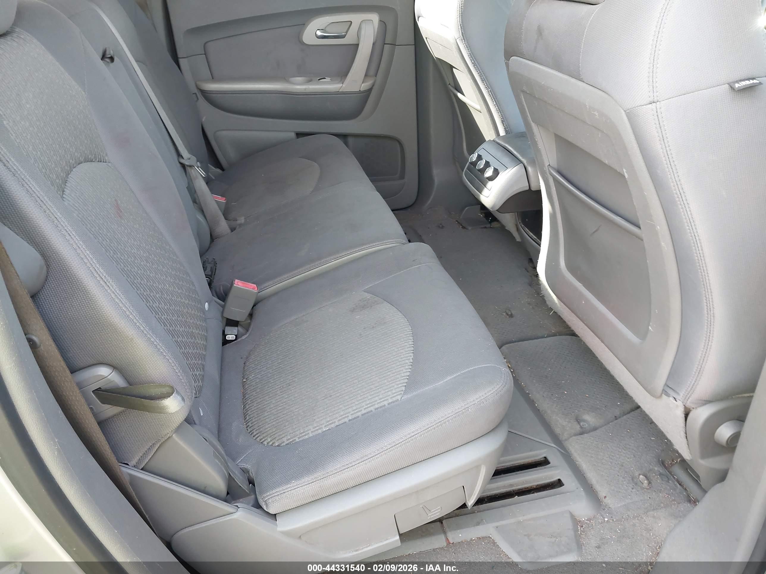 CHEVROLET TRAVERSE image 8